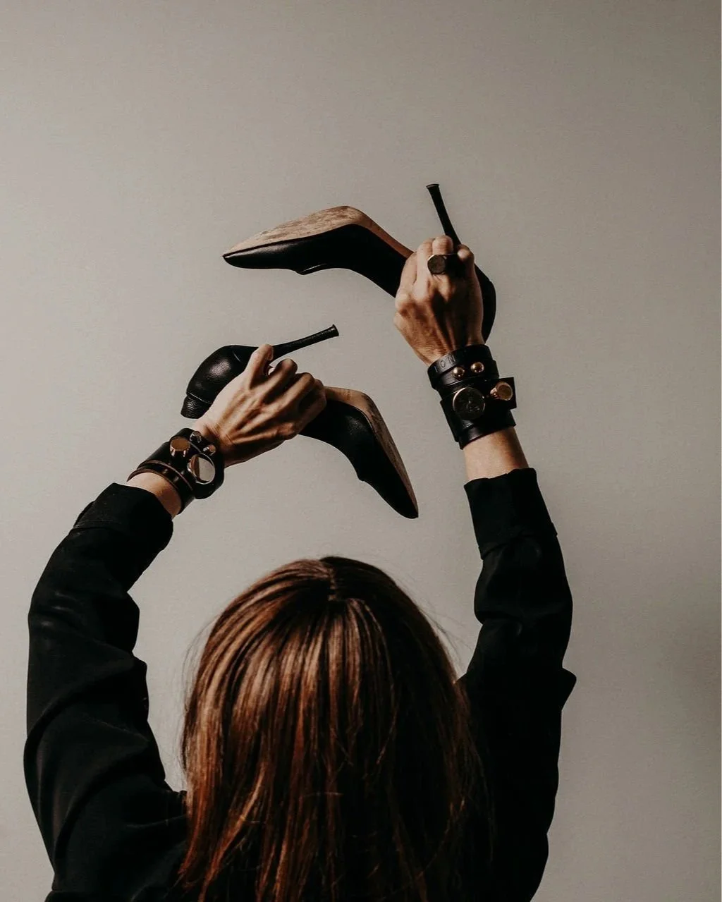 läderarmband dam med utbytbara detaljer