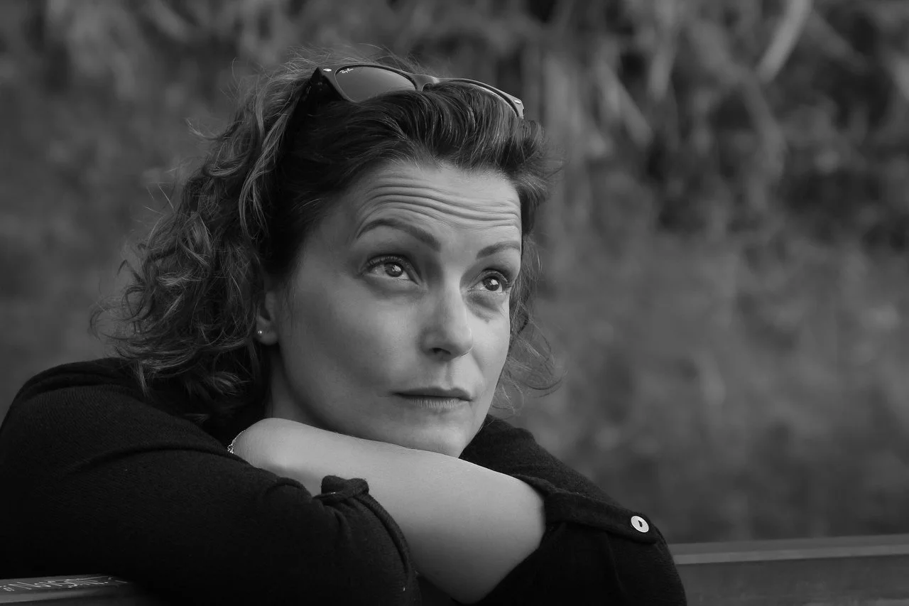 woman-thinking-maria-christie-inner-critic-blog