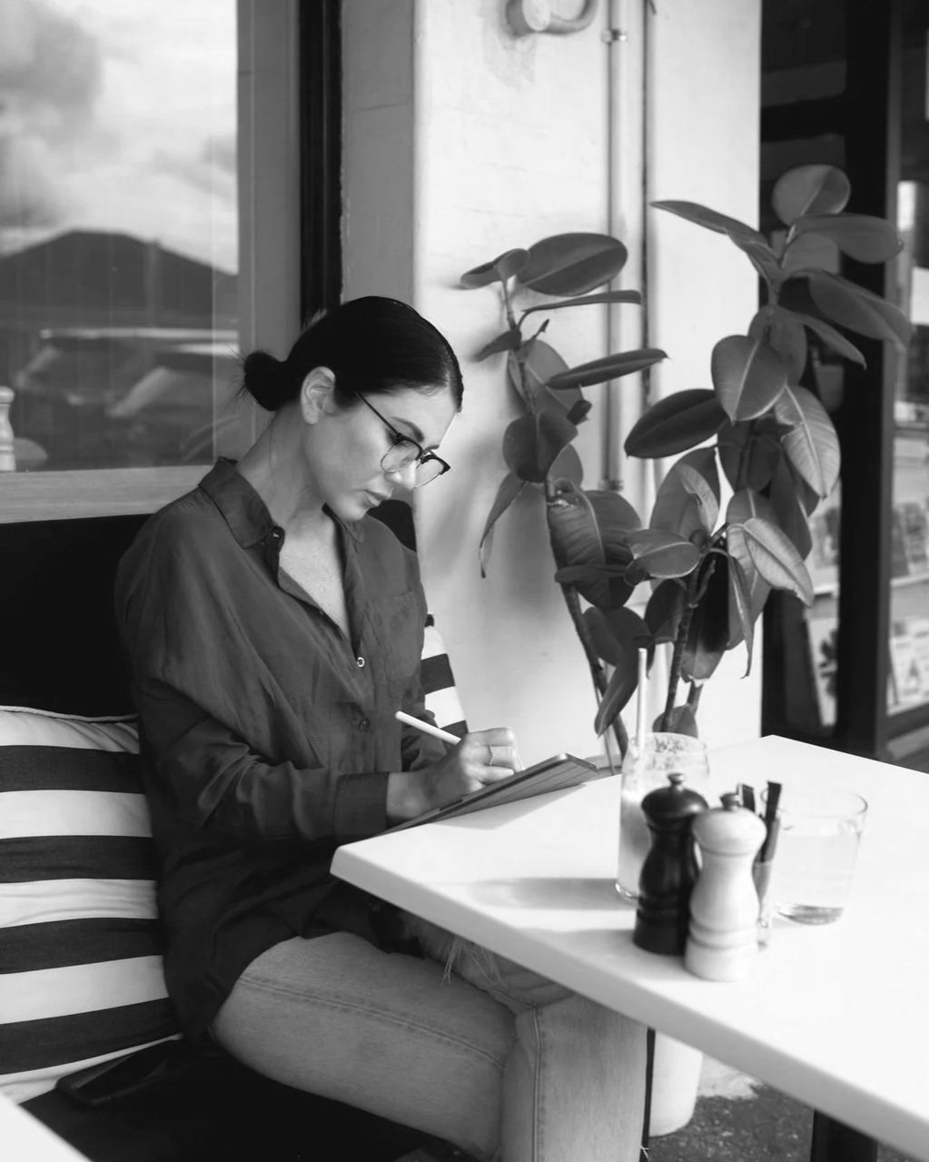 The Hidden Reasons Confidence Feels Hard to Hold Onto