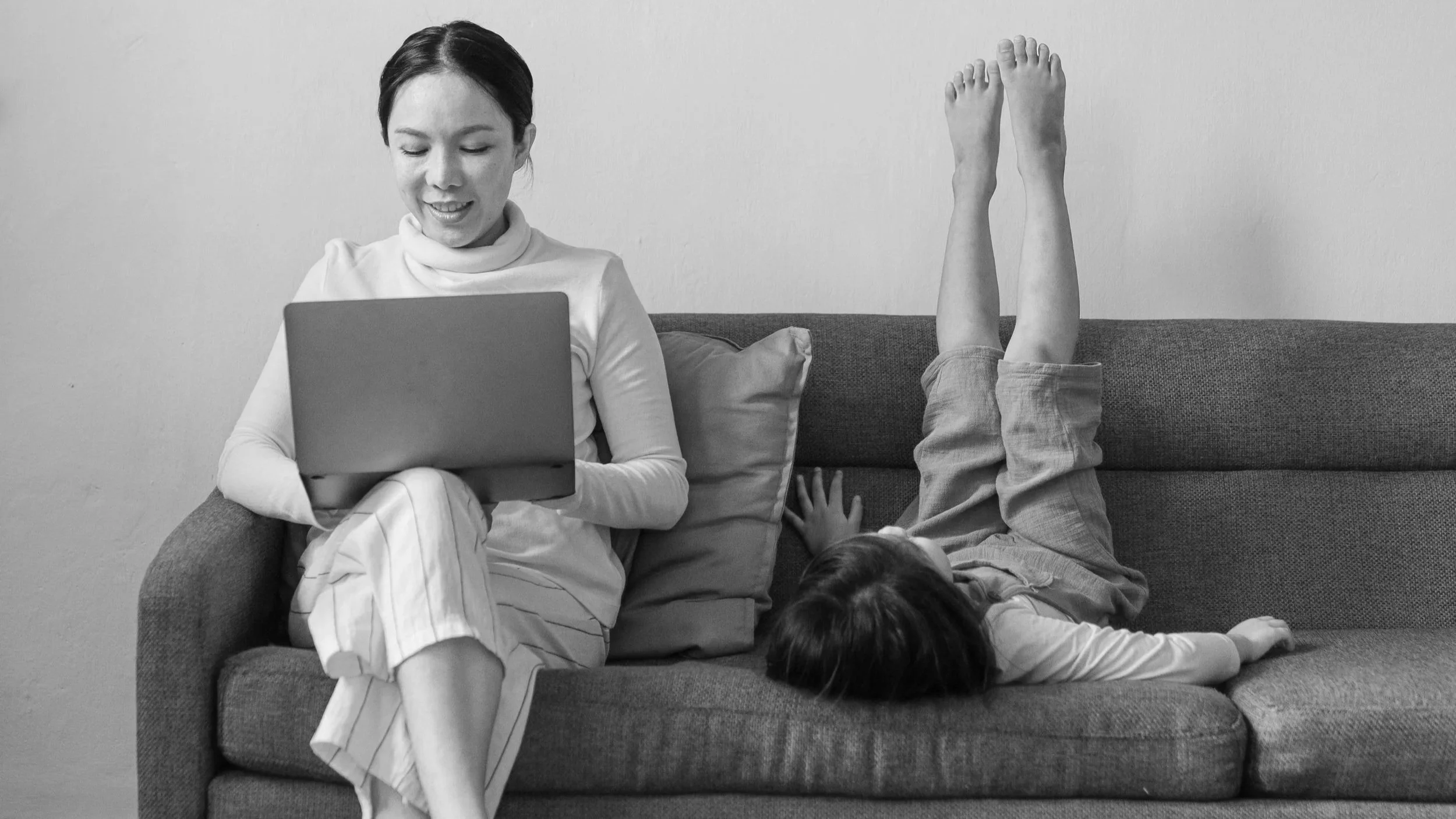 woman on sofa with her child maria christie hypnotherapy boundaries