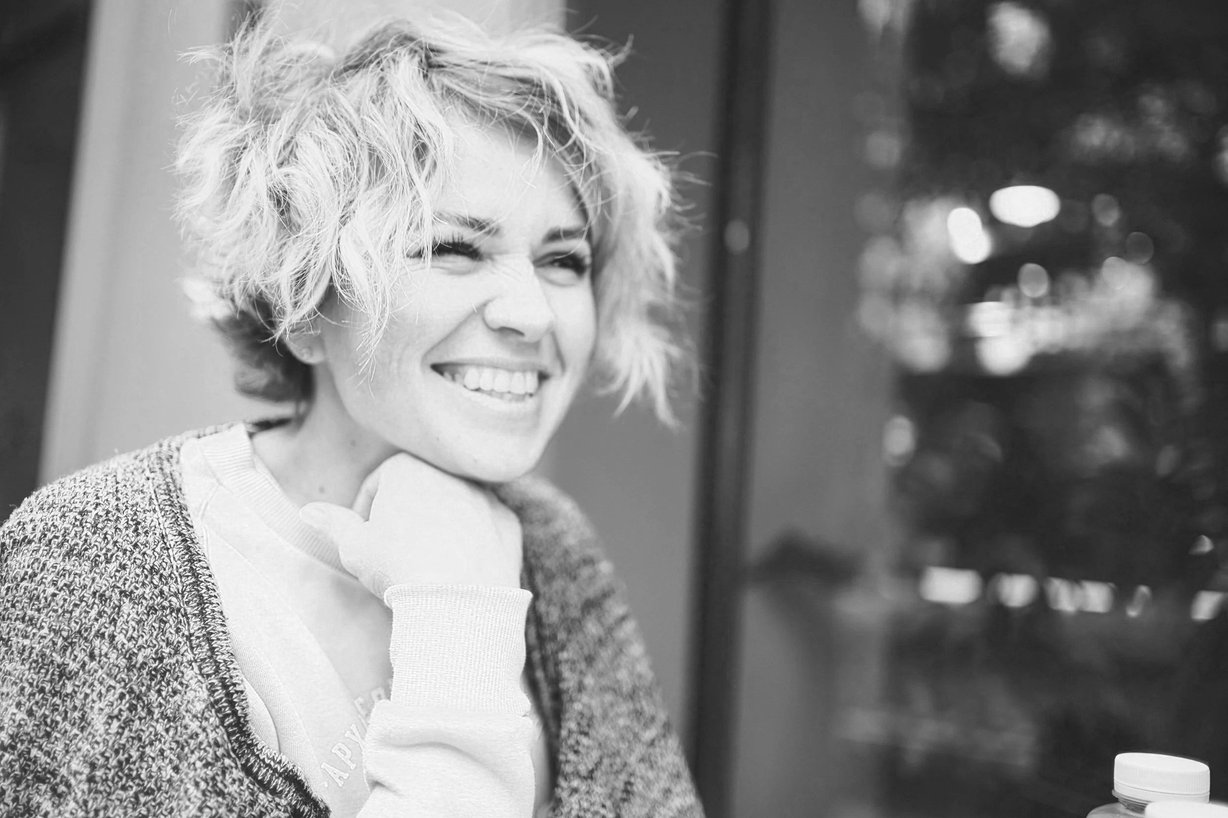woman-smiling-confidently-Self-Esteem, Self-Worth and Confidence — What’s the Difference and Can Hypnotherapy Help?