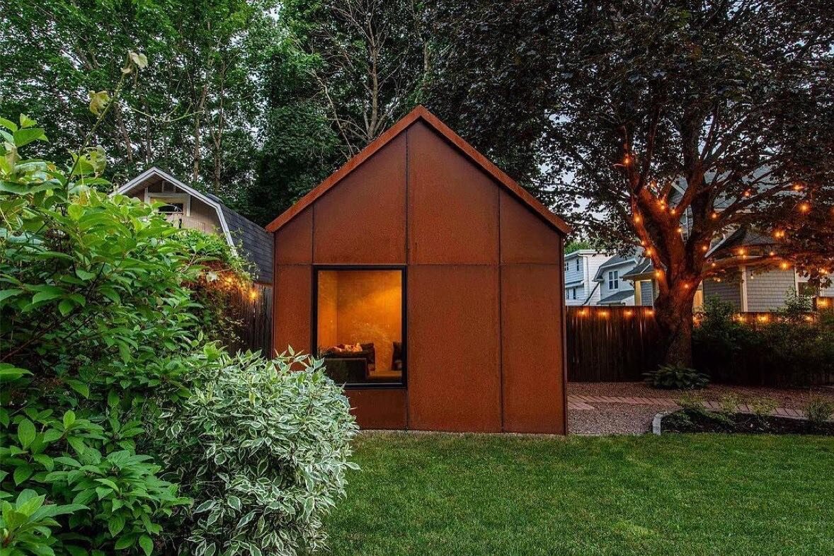 Repost from @ironbound.steel
&bull;
Elm Bunk | 2mm Ironbound weathering steel. 
.
.
#architect #ironbound #architecture #corten #weatheringsteel #construction #architizer #design #designboom #newbuild #modern #canadianarchitecture #ruukkisverige #arc