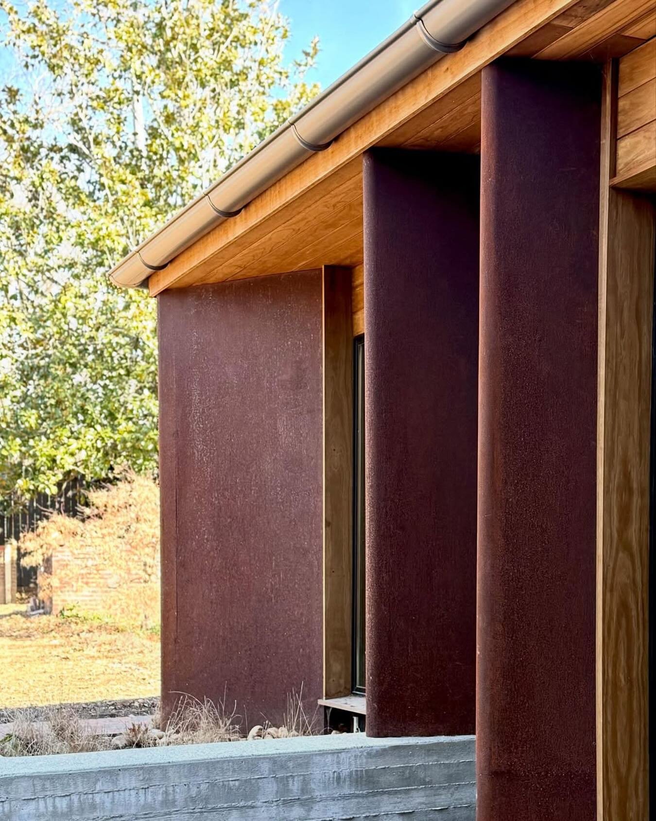 Private Residence | Michael Goorevich Architects | Nashville TN | Ironbound custom fabricated 16ga &ldquo;fins&rdquo; with the help of @urbanhandcraftns

Repost from @michaelgoorevicharchitects 
&bull;
Site Visit, Nashville TN
House addition/ Renovat