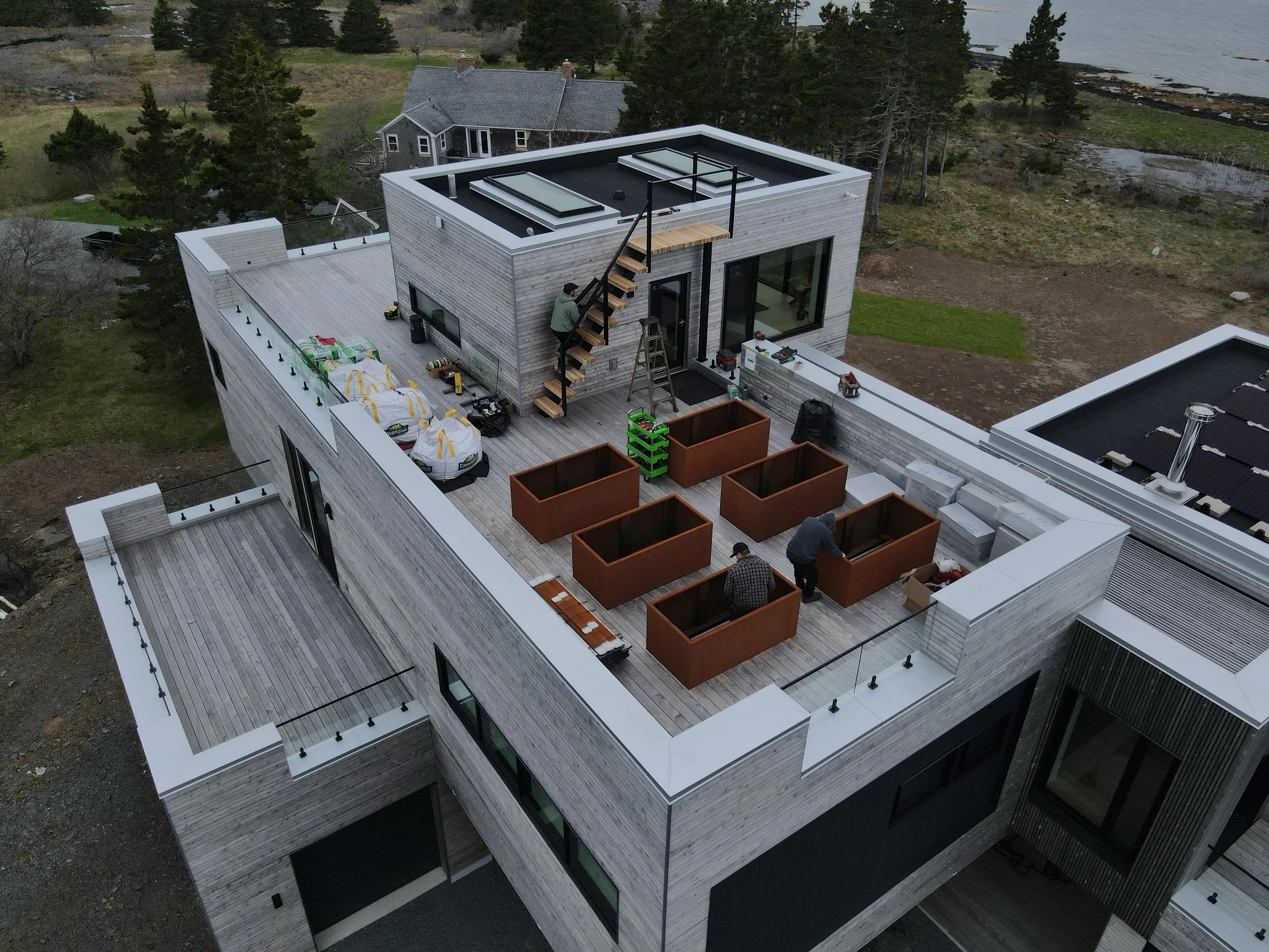 Kingsburg NS residence by @AbbottBrownArchitects. Custom rooftop deck planters fabricated by @dl.metal.fabrication.

Genuine @corten_official sourced from SSAB Sweden.

Zero maintenance. 100-year lifecycle. No coatings. No upkeep. Just material doing