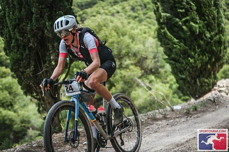 First @ucigravelworldseries race finishing in 5th! 

Super fun and challenging course at @marchalaindomable going up for the first half and down the second half and really pushing myself outside my comfort zone 🫣 I still have quite a few things I wa