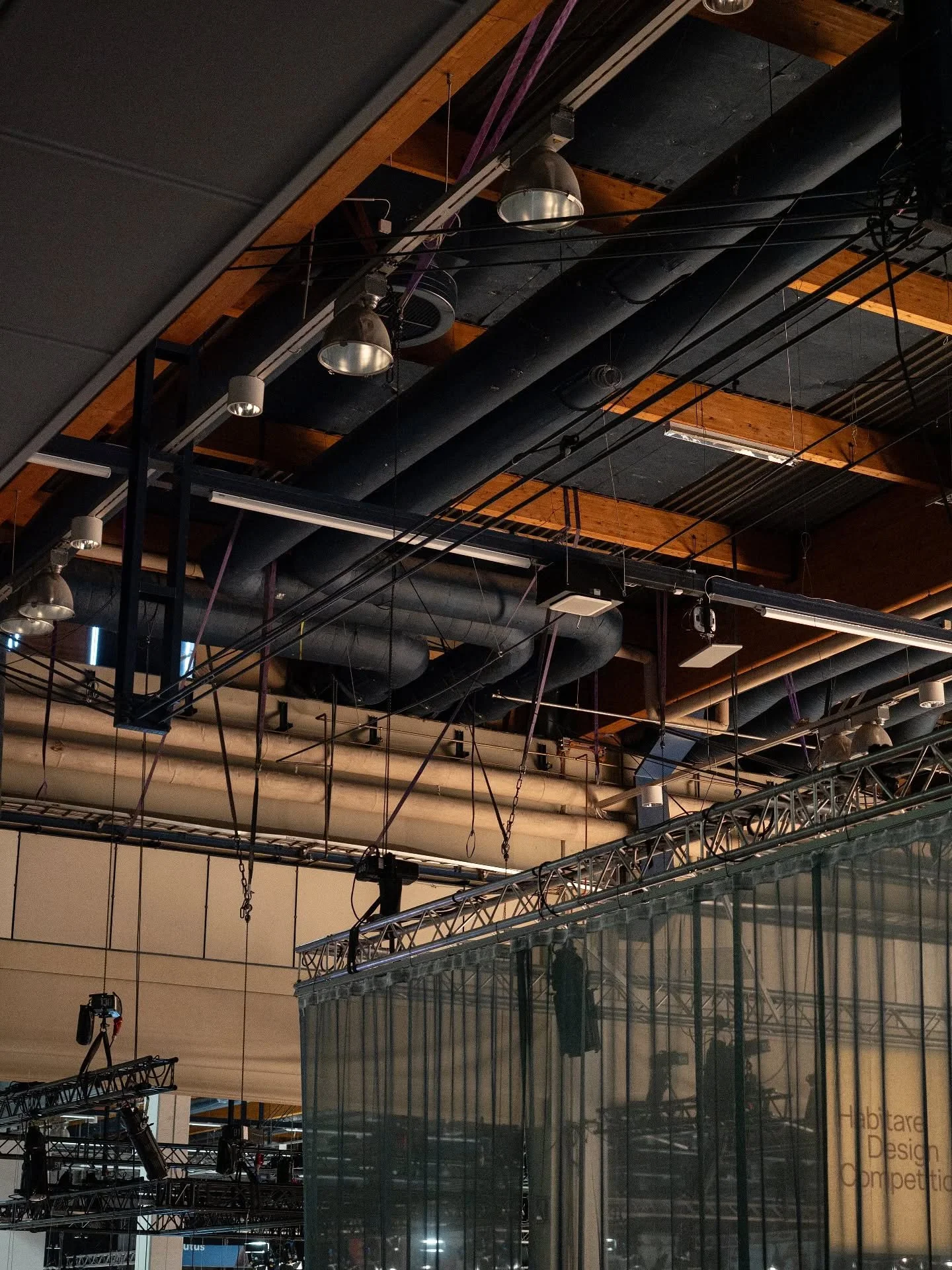 Habitaren messuh&auml;lin&auml;. 🥰 Rakastan ensin kierrell&auml; parhaat palat hyv&auml;ss&auml; seurassa ja sitten tehd&auml; viel&auml; kuvauskierroksen hitaampaan tahtiin observoiden. 

Kuvien kautta voi sitten vuosien p&auml;&auml;st&auml; palat