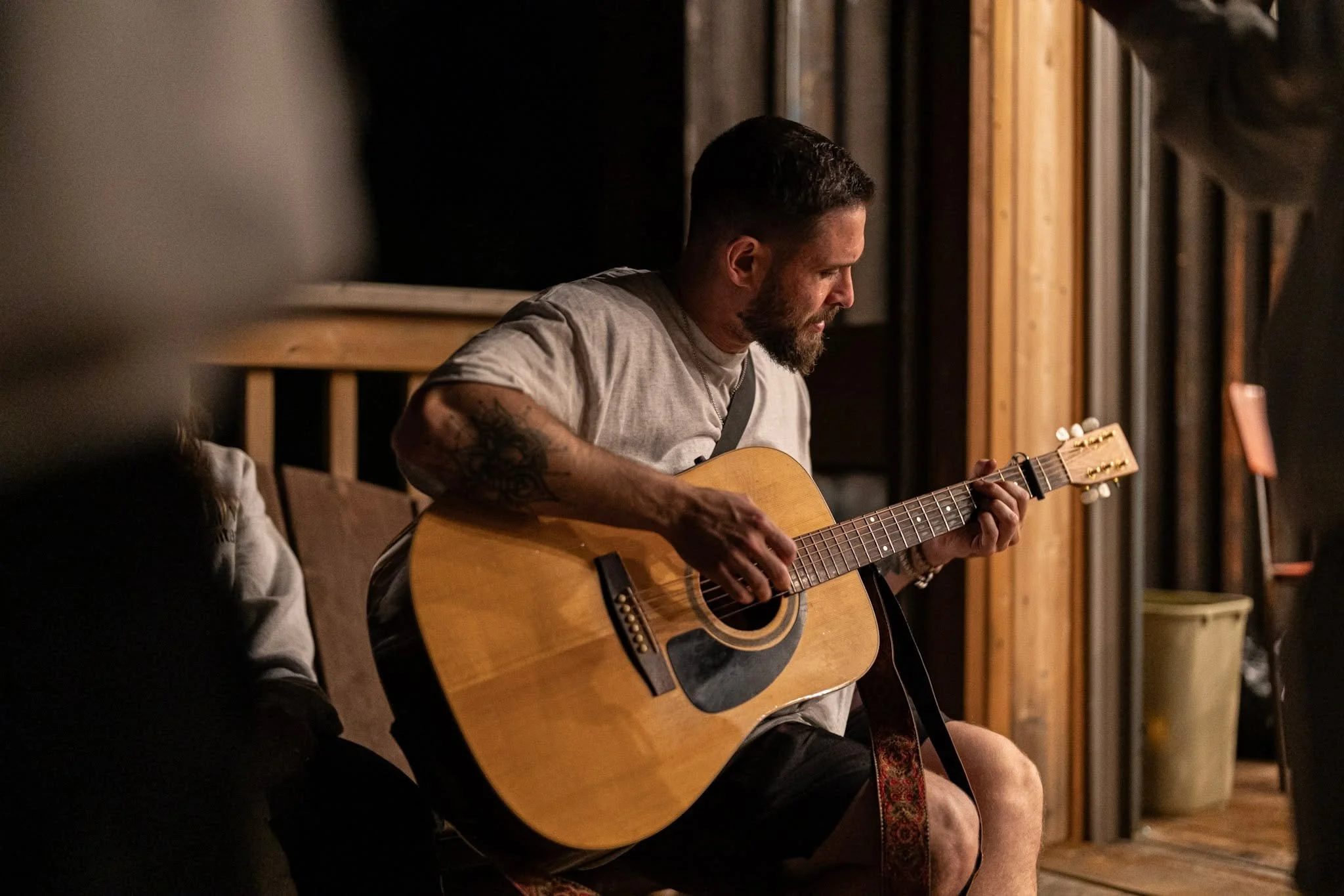 Late-night singing, shared laughter, memories made in between songs 🤍