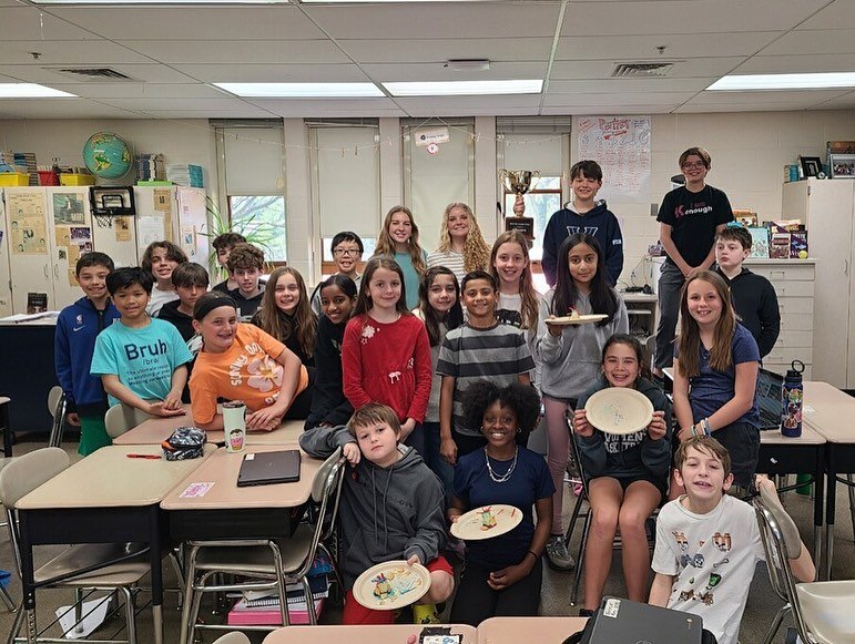 Georgia and Eden had the pleasure of visiting Georgia&rsquo;s fifth grade teacher, @serpclassteam19, at Radnor Elementary School this past Wednesday (4/24). They had the opportunity to present Mr. Serpico&rsquo;s class with a presentation and interac