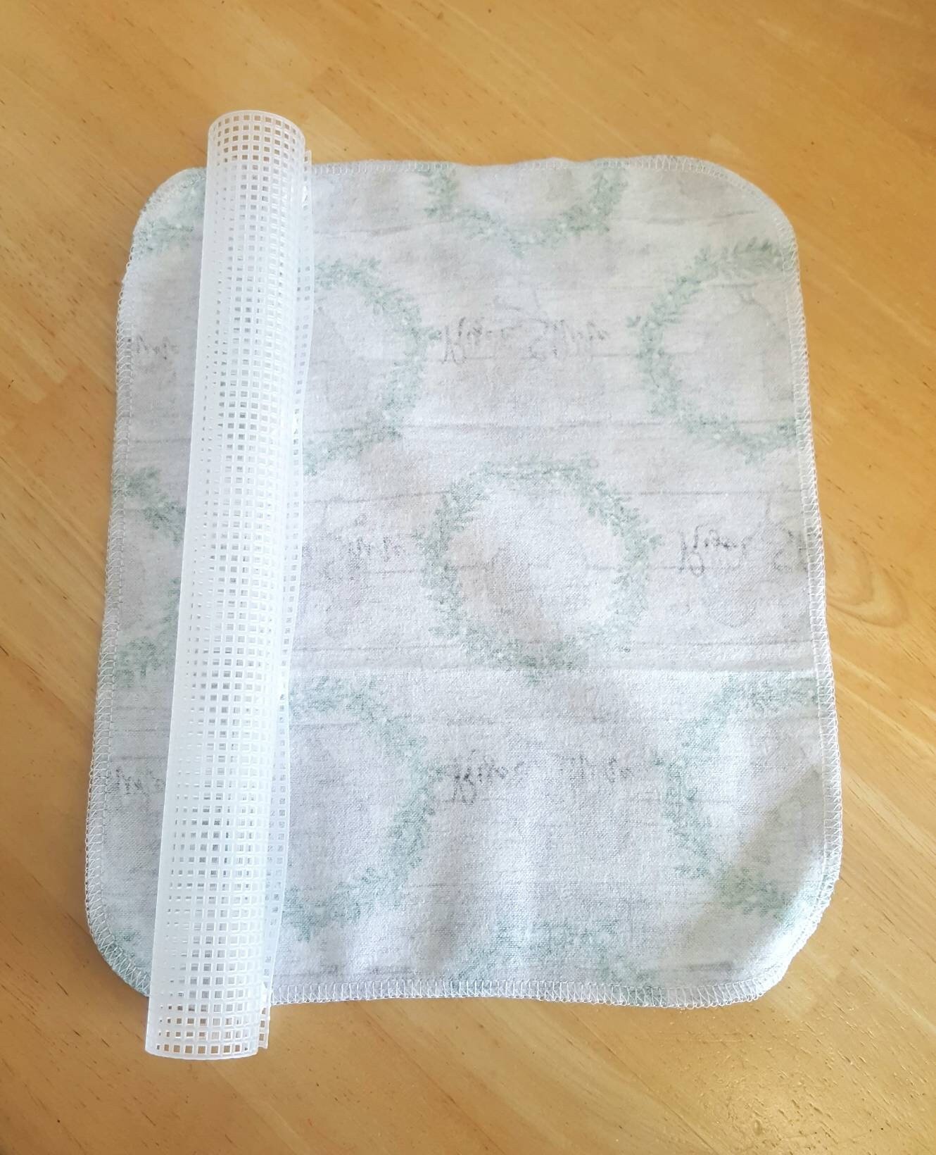 https://i.etsystatic.com/9950719/r/il/5d5bbc/2284806641/il_fullxfull.2284806641_9f49.jpg