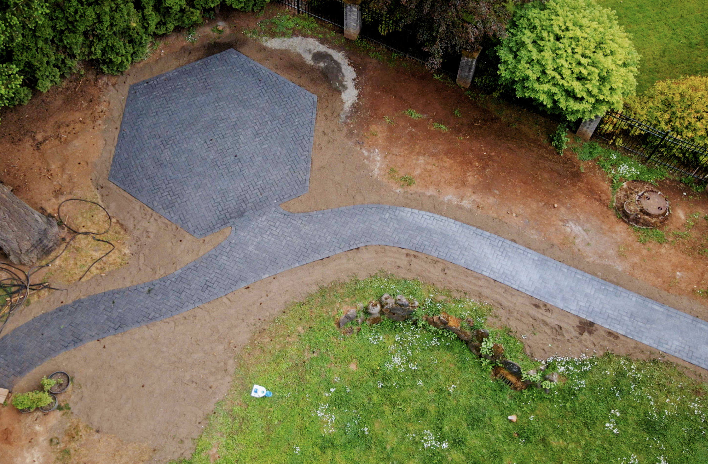 Hex Patio 2025-05-26 at 7.00.33 PM.png