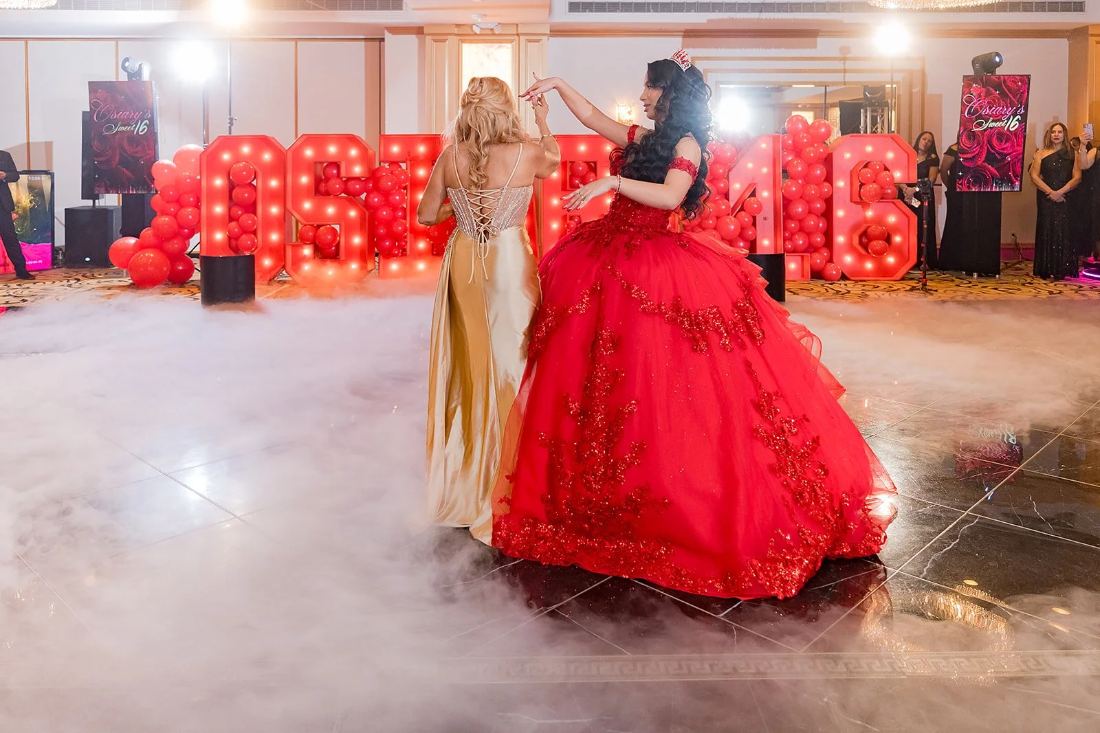 Sweet16 Celebration at Double tree Hilton00059.jpg