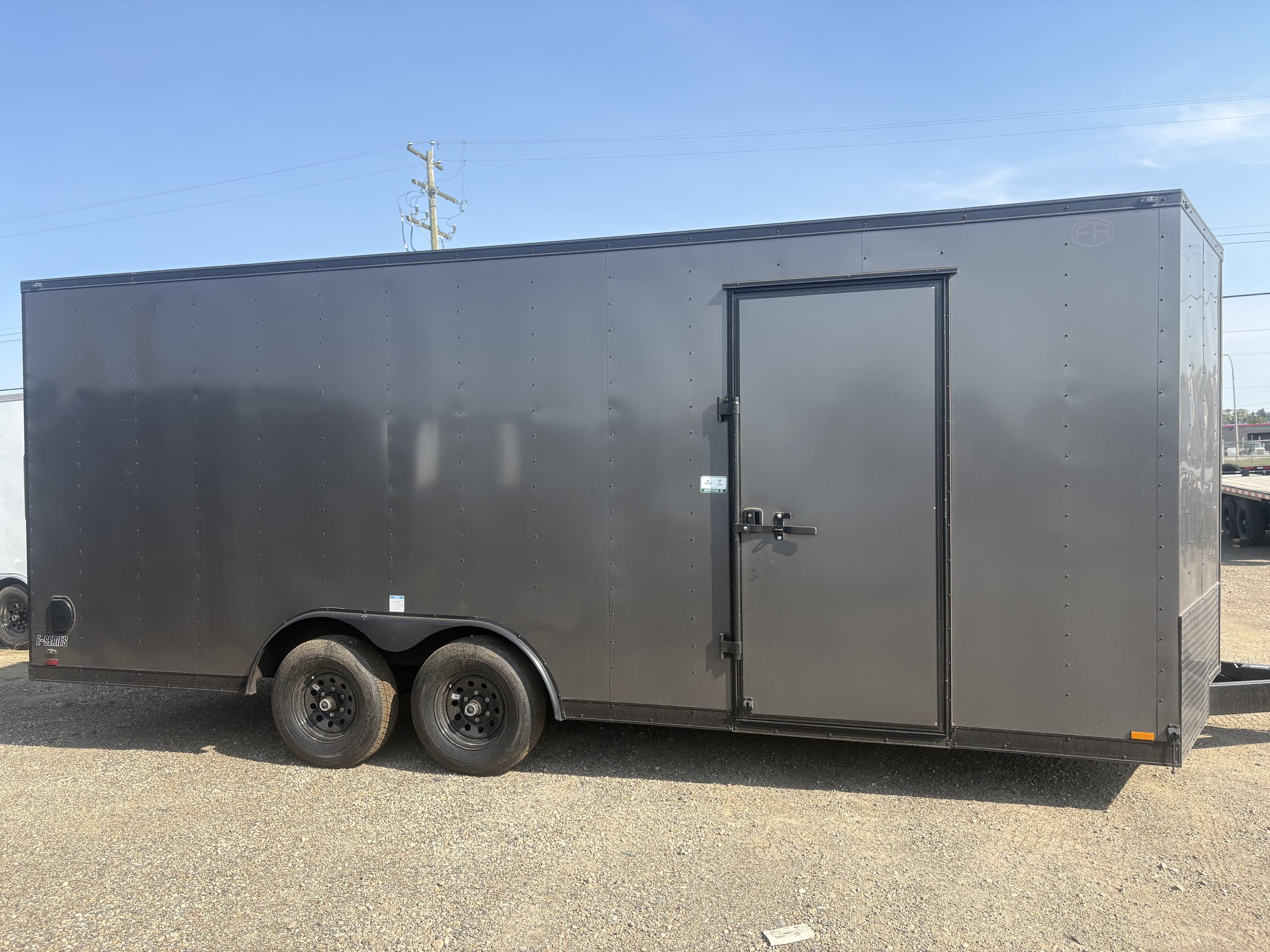 2027 Cargo Mate 8.5' x 20' Tandem Axle Enclosed Trailer – #807372