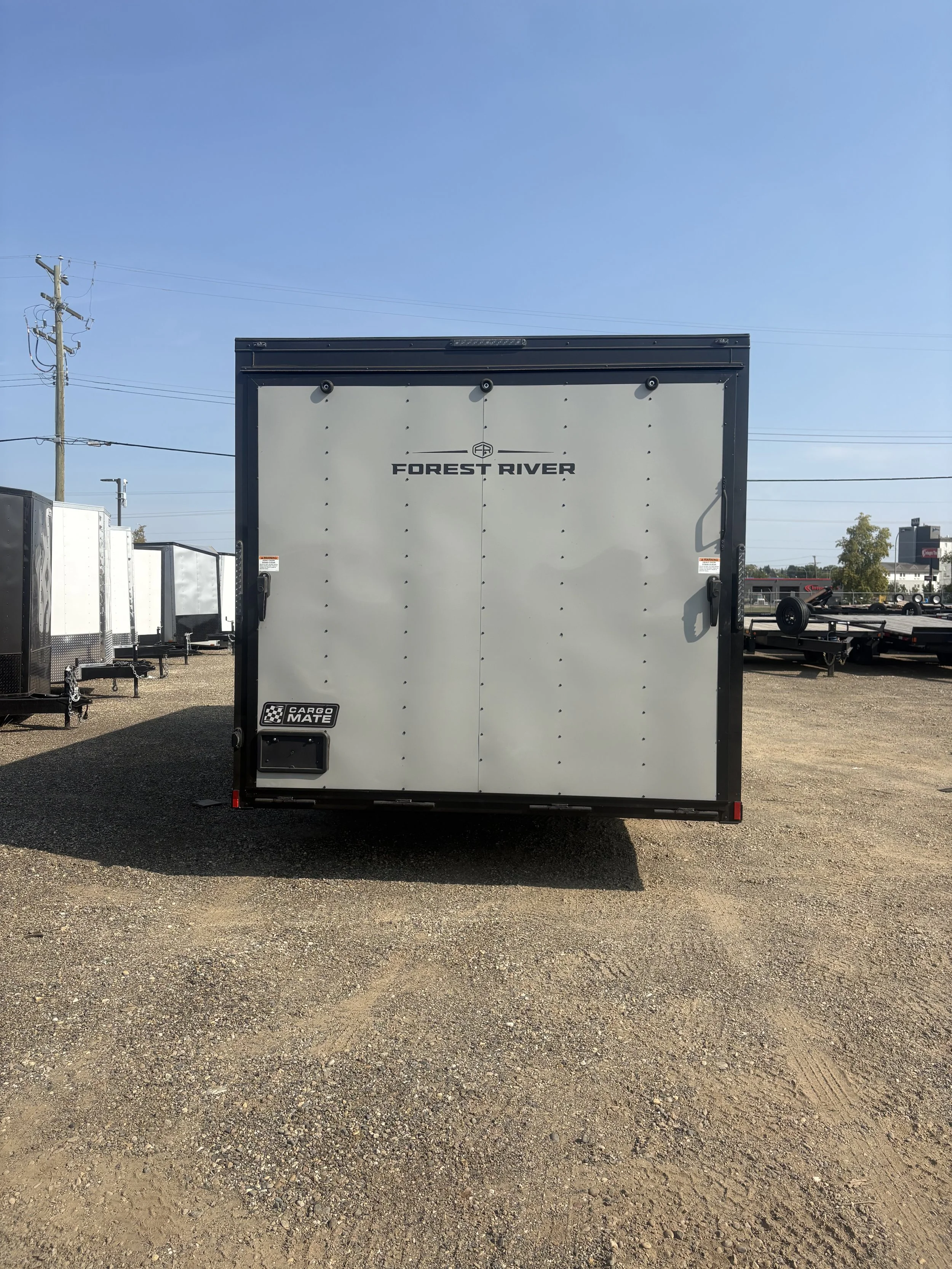 807407_Cargo_Mate_Enclosed_Back_Side.jpeg