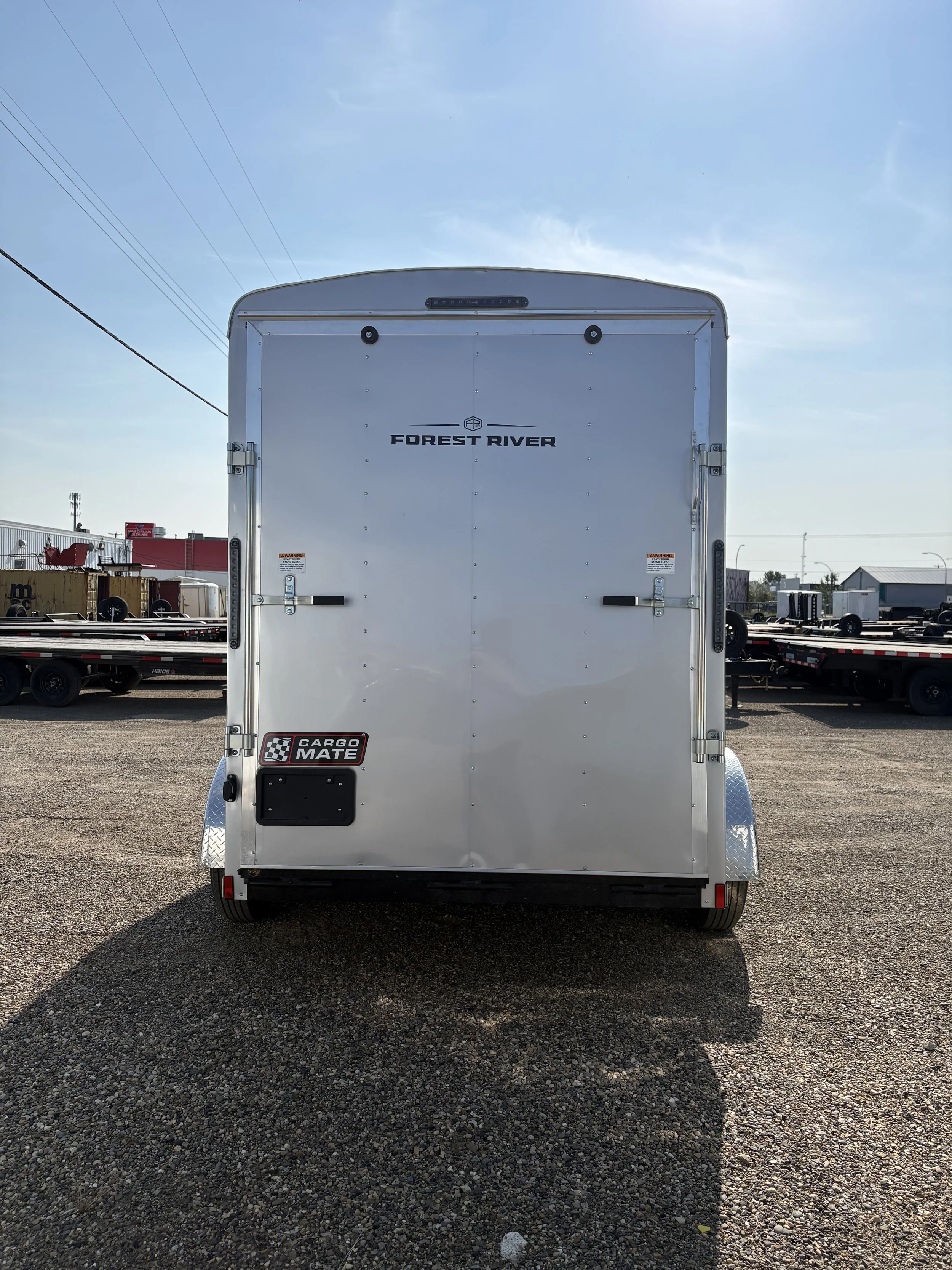 806902_Cargo_Mate_Enclosed_Back_Side.jpeg