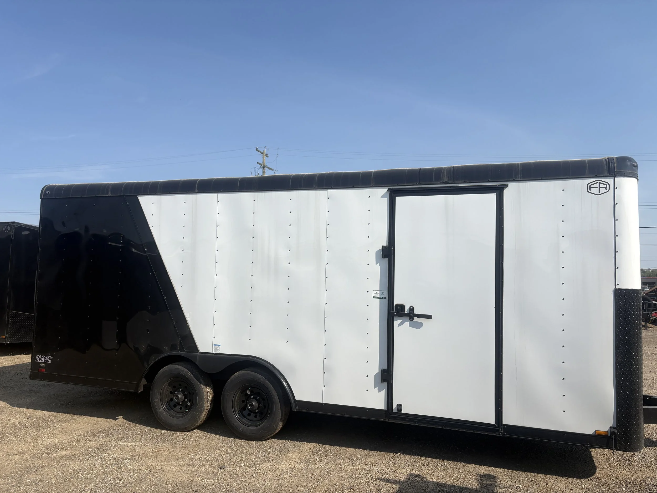 2027 Cargo Mate 8' x 20' Tandem Axle Enclosed Trailer – #806906