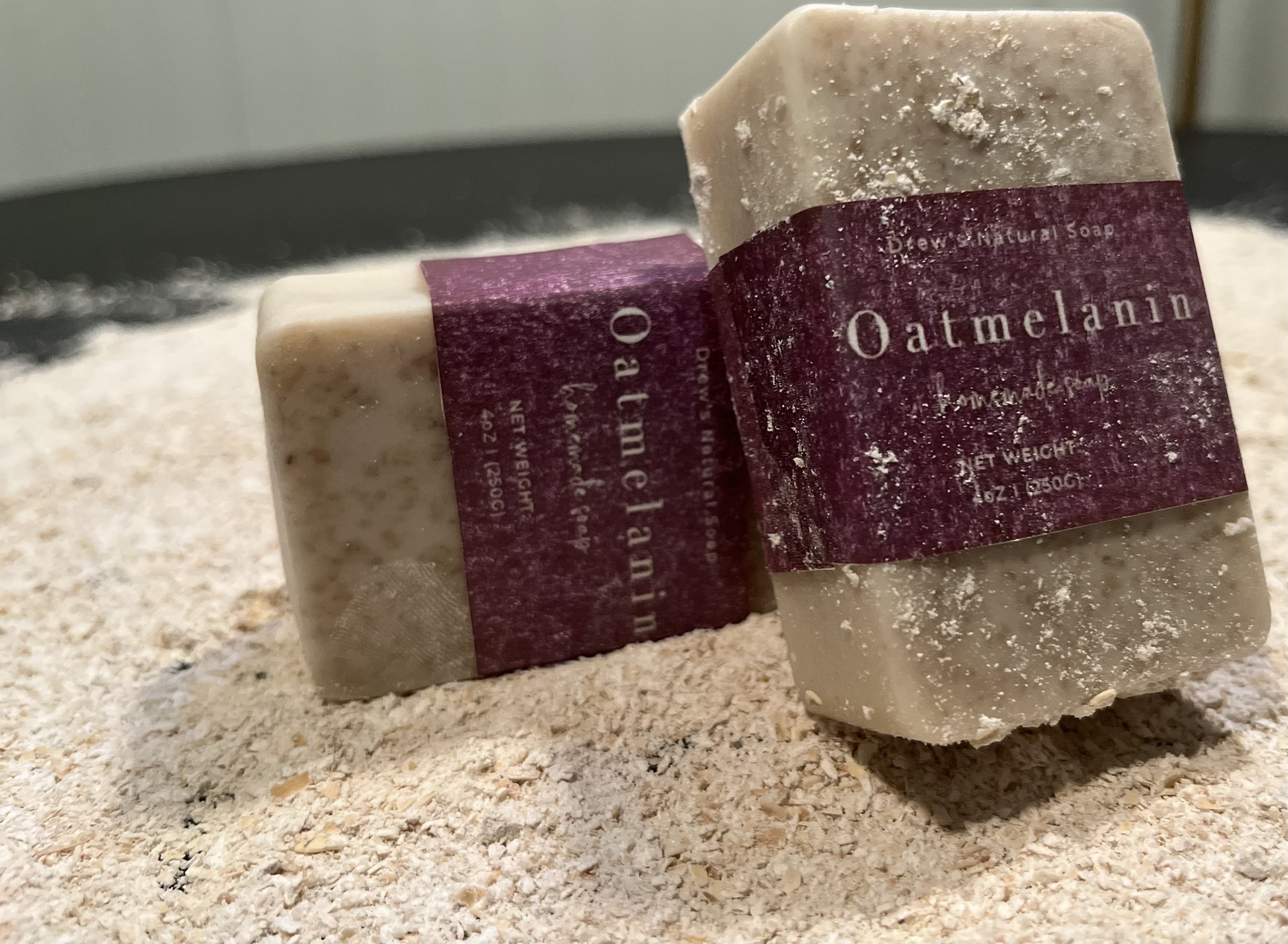 Oatmelanin