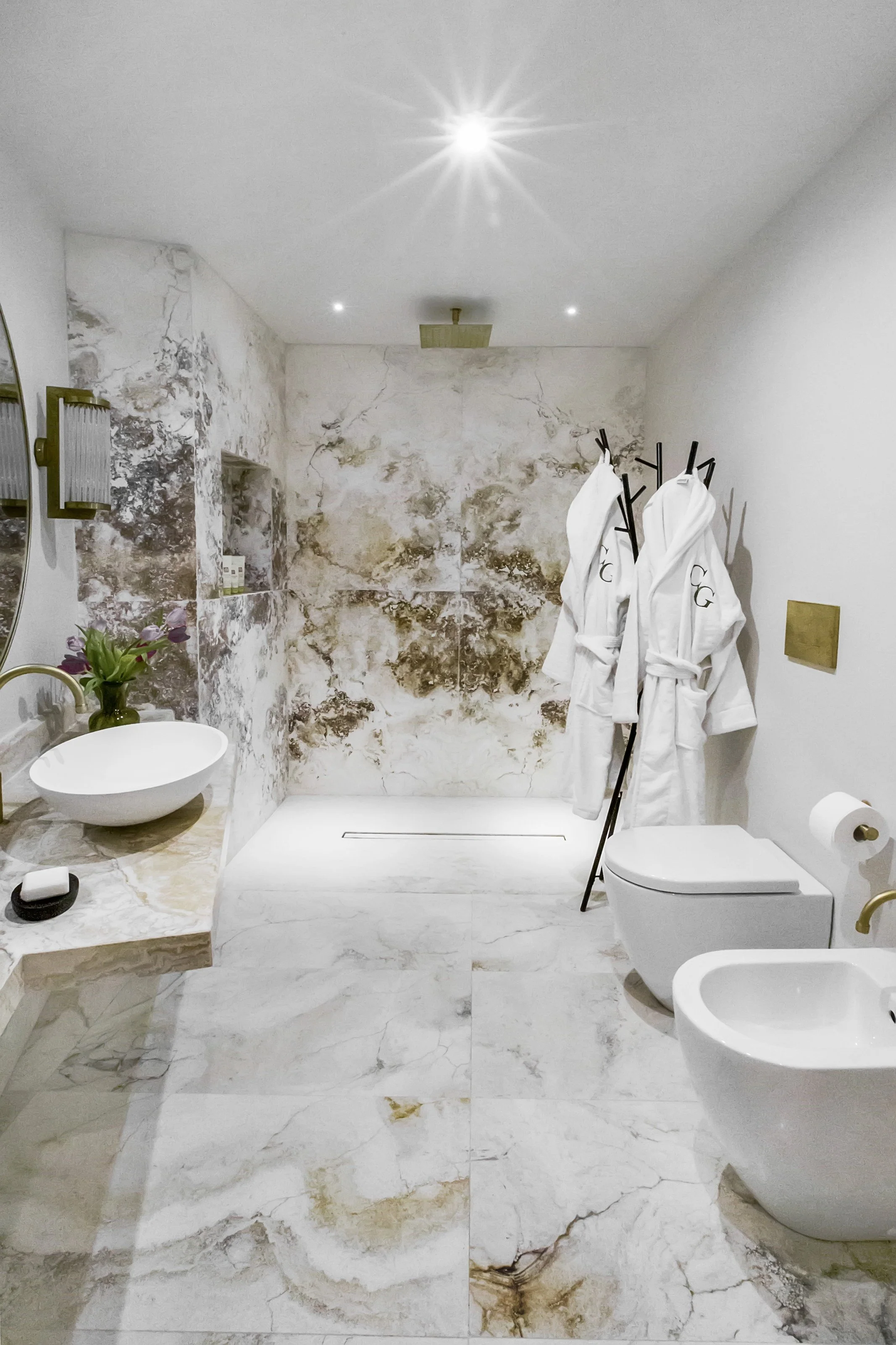 Tuscany Villa Vacations Villa Saracino Junior Suite Bathroom.jpg