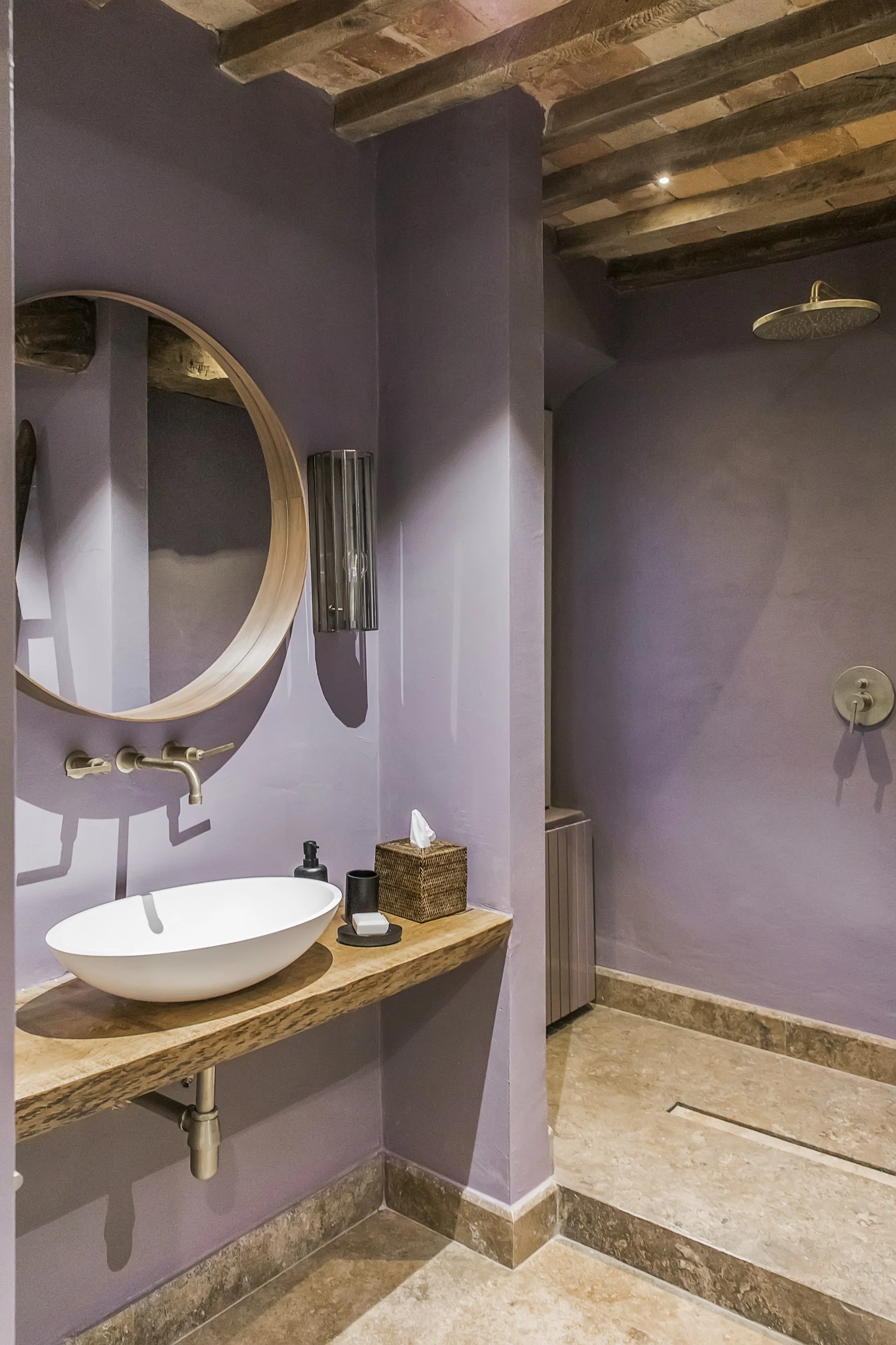 Tuscany Villa Vacations Villa Saracino Deluxe Bathroom.jpg