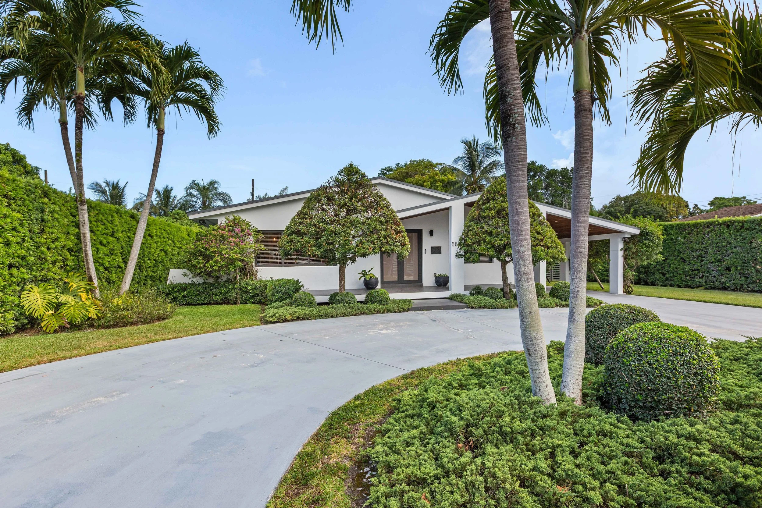 5830 SW 45th Ter
