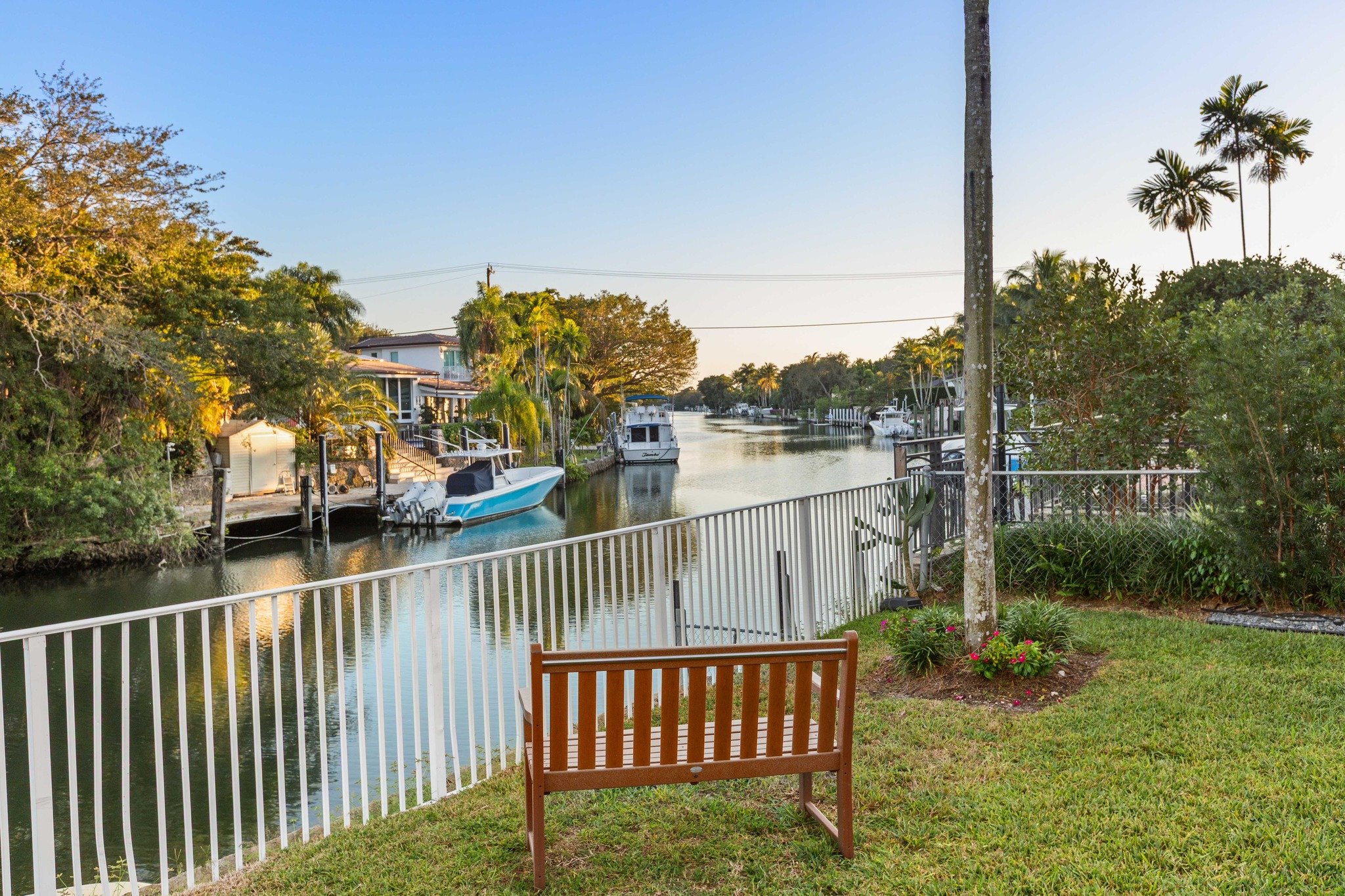 Exceptional 6BD/4.5BA waterfront residence on the Coral Gables Waterway boasting 132.5&rsquo; of water-frontage, a large concrete dock, and a coveted 40&rsquo; covered boathouse&mdash;a true boater&rsquo;s dream. Enjoy sweeping canal views from nearl
