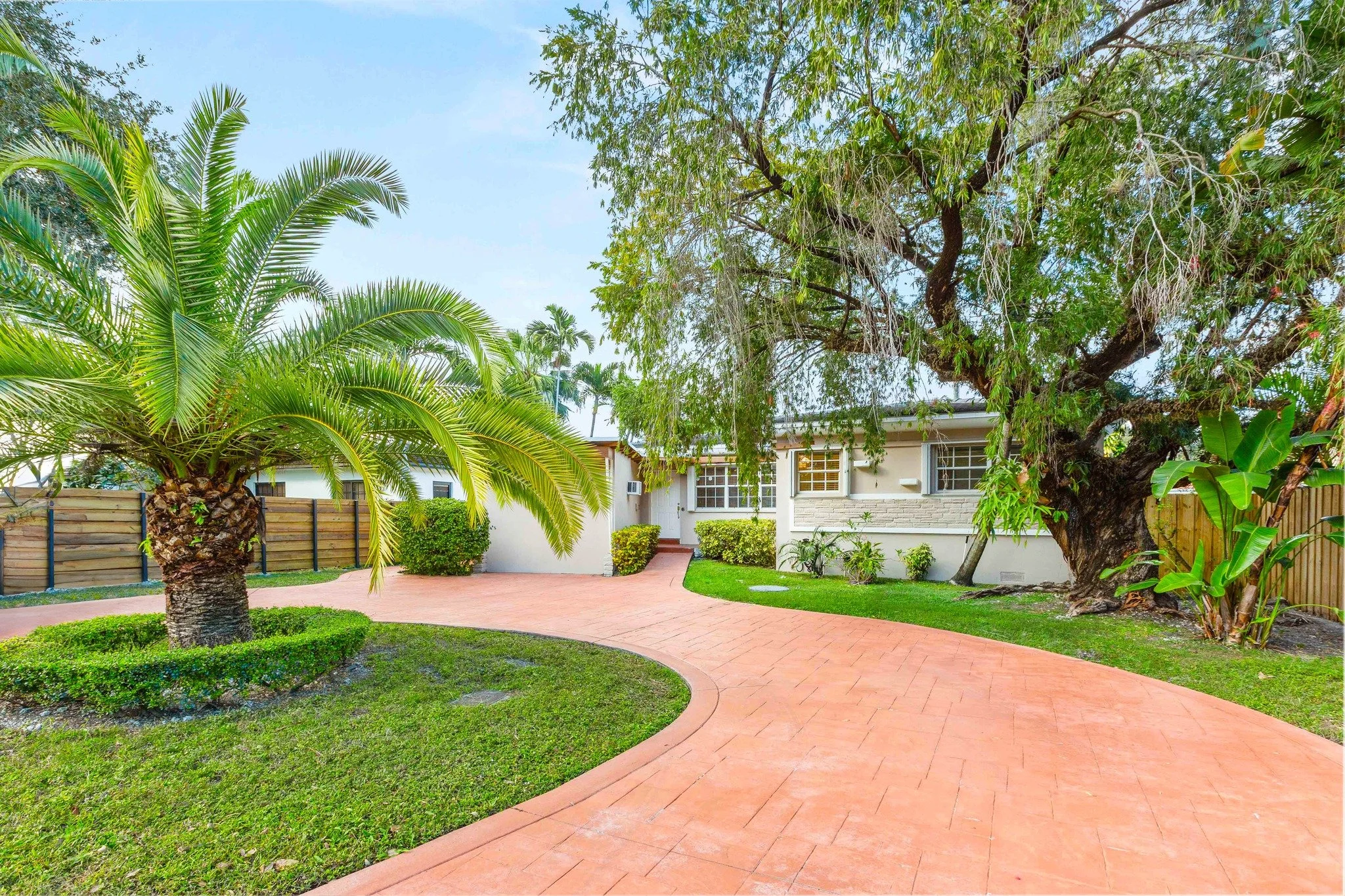 OH SAT 2/21 &amp; SUN 2/22
Price: $948,000

Don't miss your chance to see this Little Gables gem before it's gone this weekend. 

Step inside to natural wood floors and a bright, comfortable layout. Major improvements include updated electrical, roof