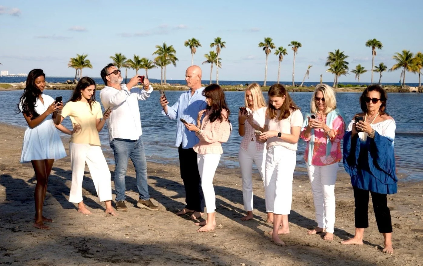 Call us, beep us if you want to reach us! We&rsquo;re always available at Sime Realty! #miami #realtor