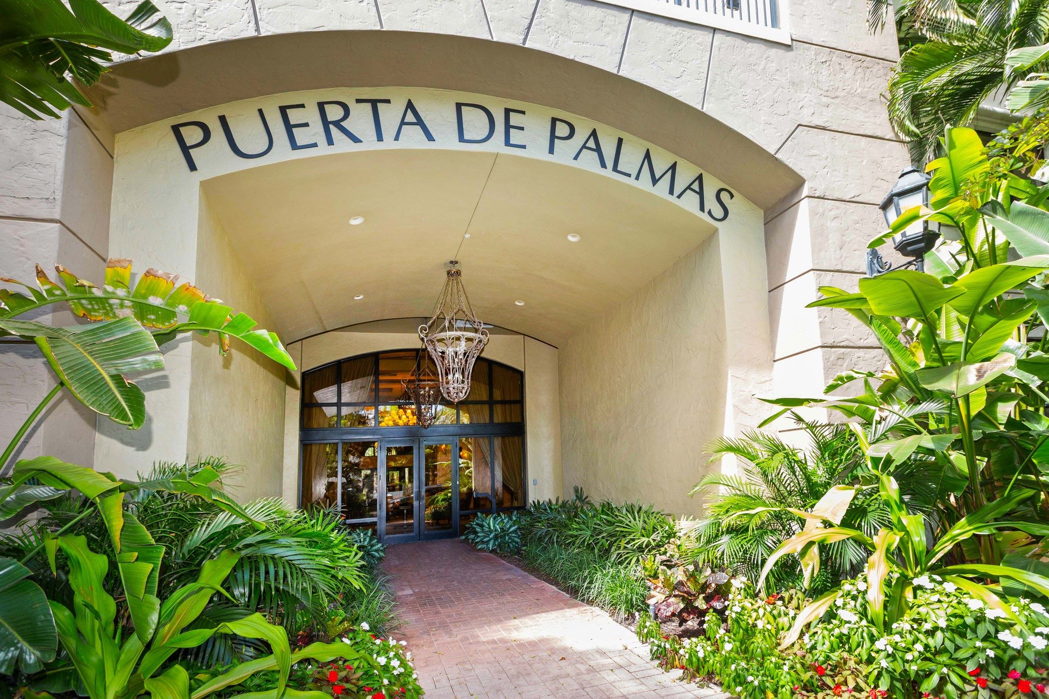 Experience elevated city living in this stunning corner PH residence at 888 Douglas. Enjoy amazing views of downtown skyline from to day to night from all areas of this condo. The corner layout allows for natural light across the unit. 2 assigned par