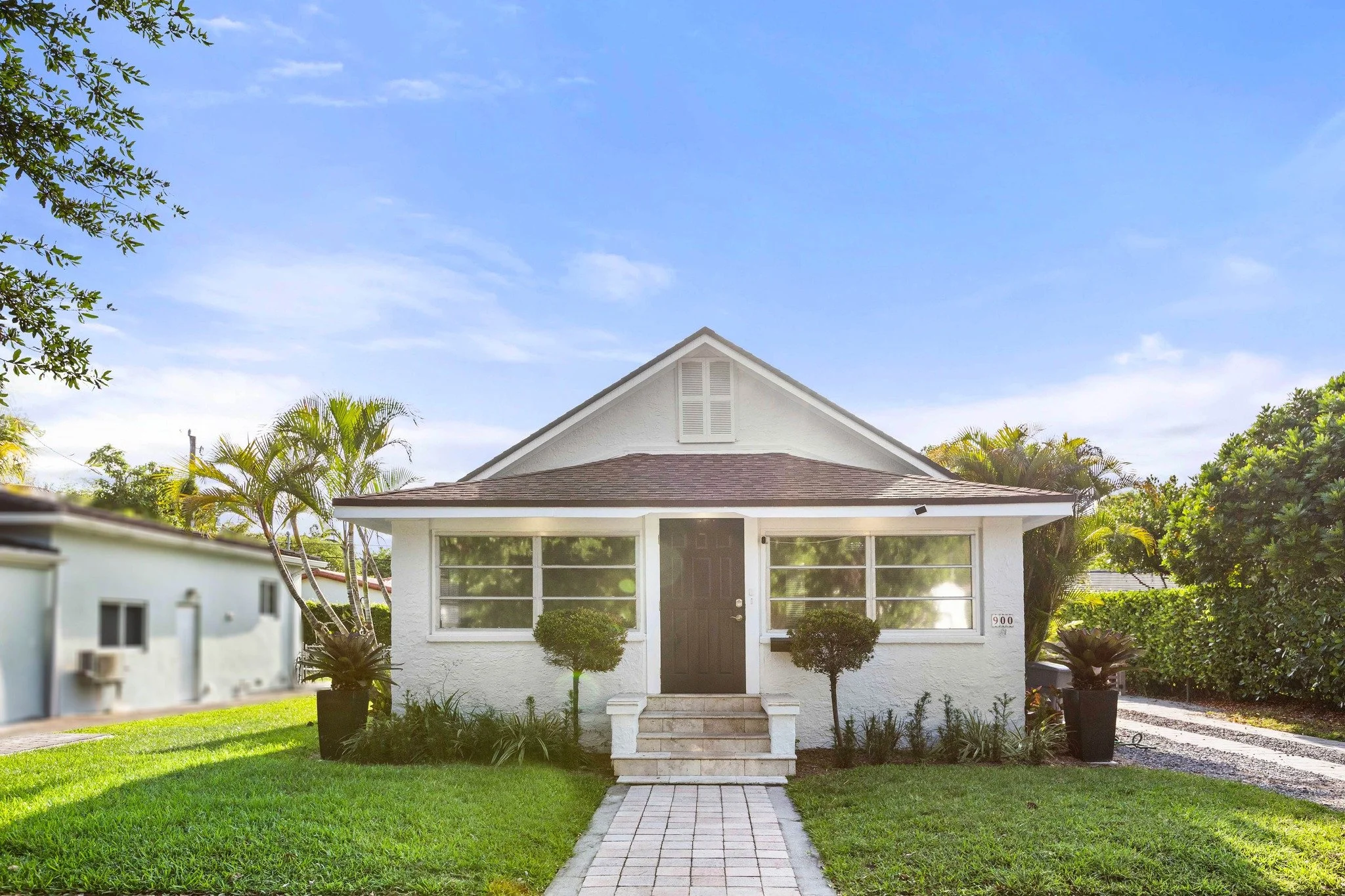 This adorable Coral Gables bungalow is a 2 bedroom /1.5 ba + bonus room. It features a remodeled kitchen + bathroom, electric fire place, sufficient space for a dinning room, family room, foyer, office and breakfast nook.  Additionally, enjoy a cozy 