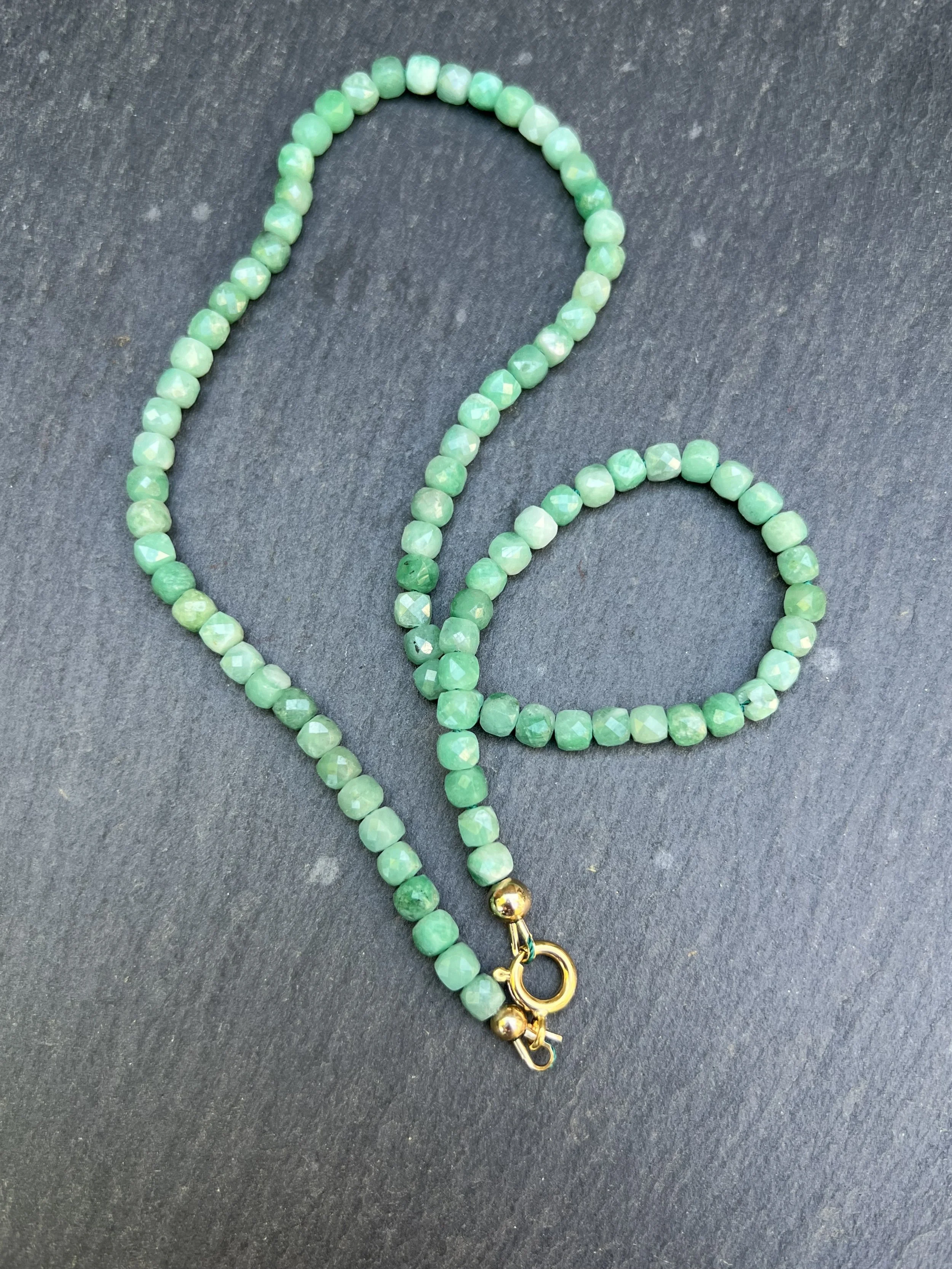 Smaragd ketting 3.jpeg