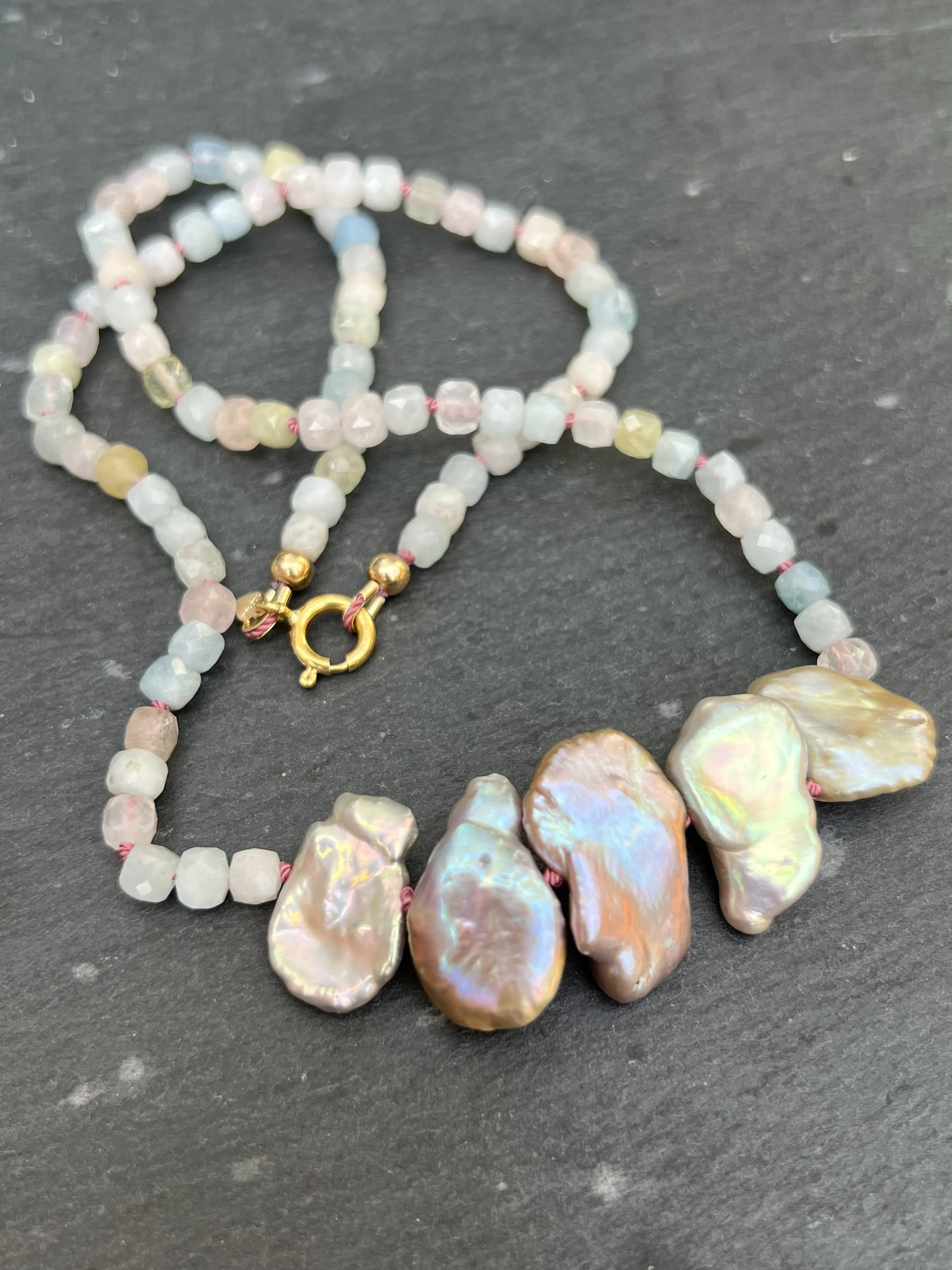 Morganiet keshi parels 3.jpeg