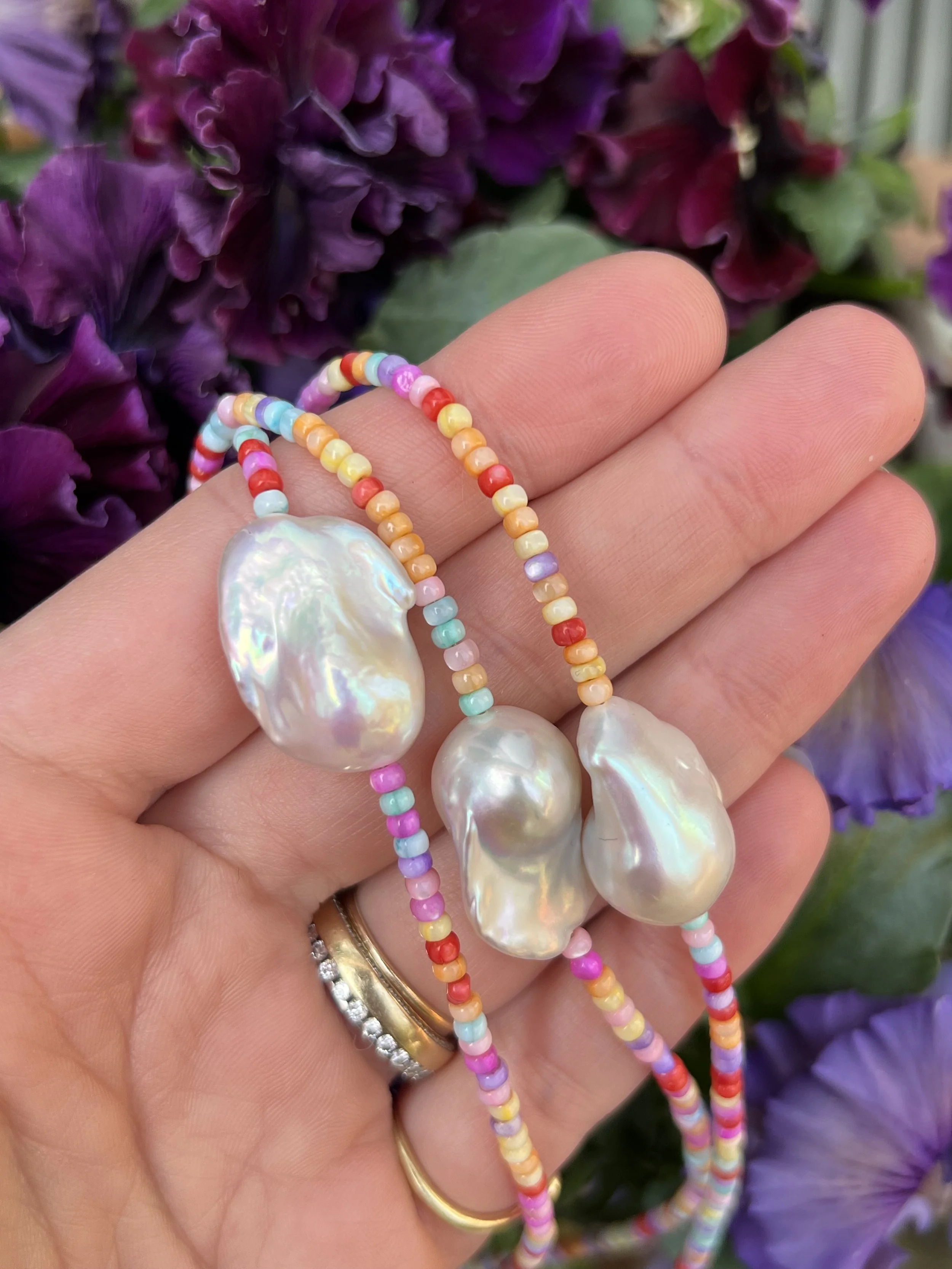 Parelmoer parel gekleurd 8.jpeg