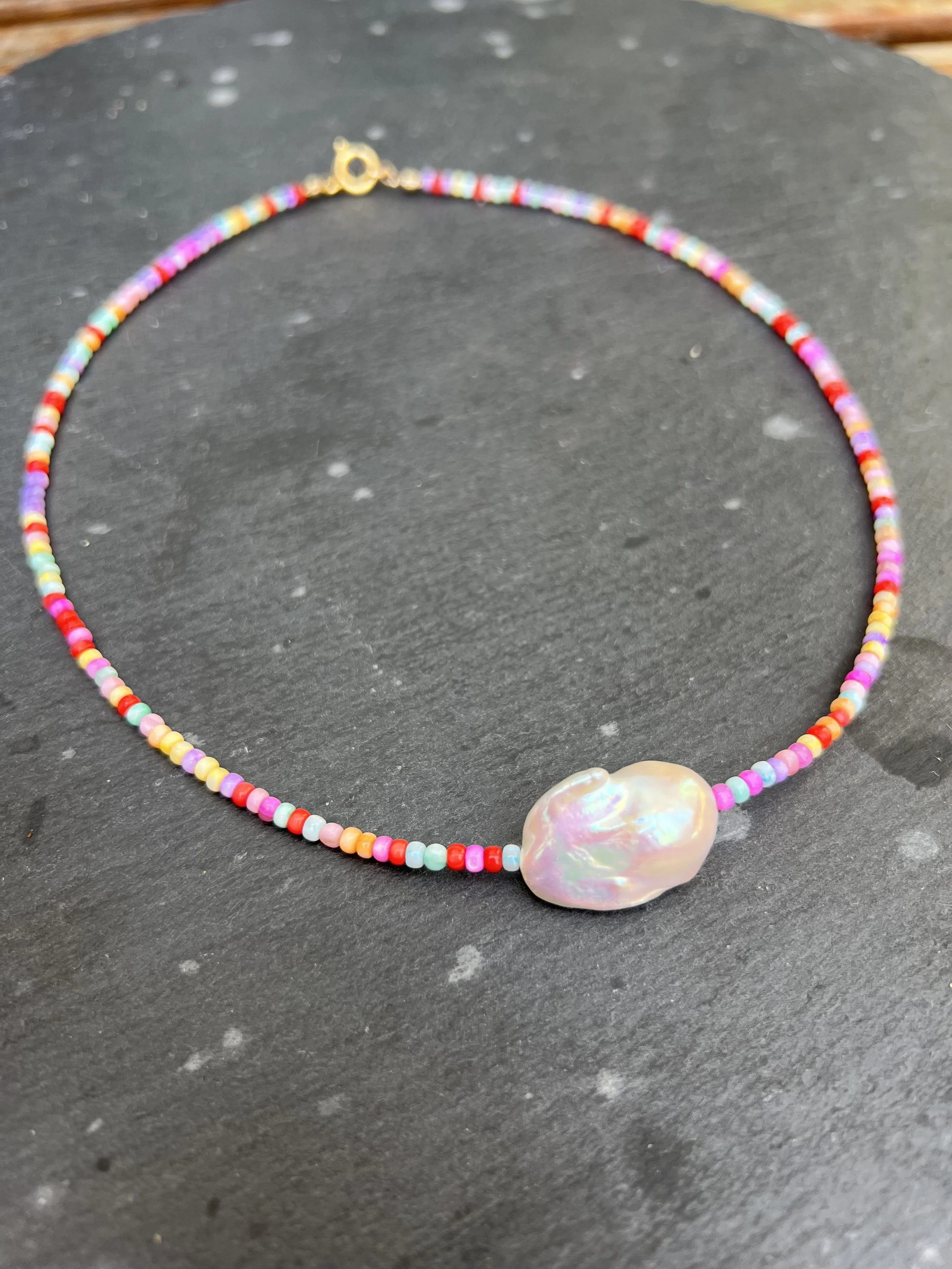 Parelmoer parel gekleurd 3.jpeg