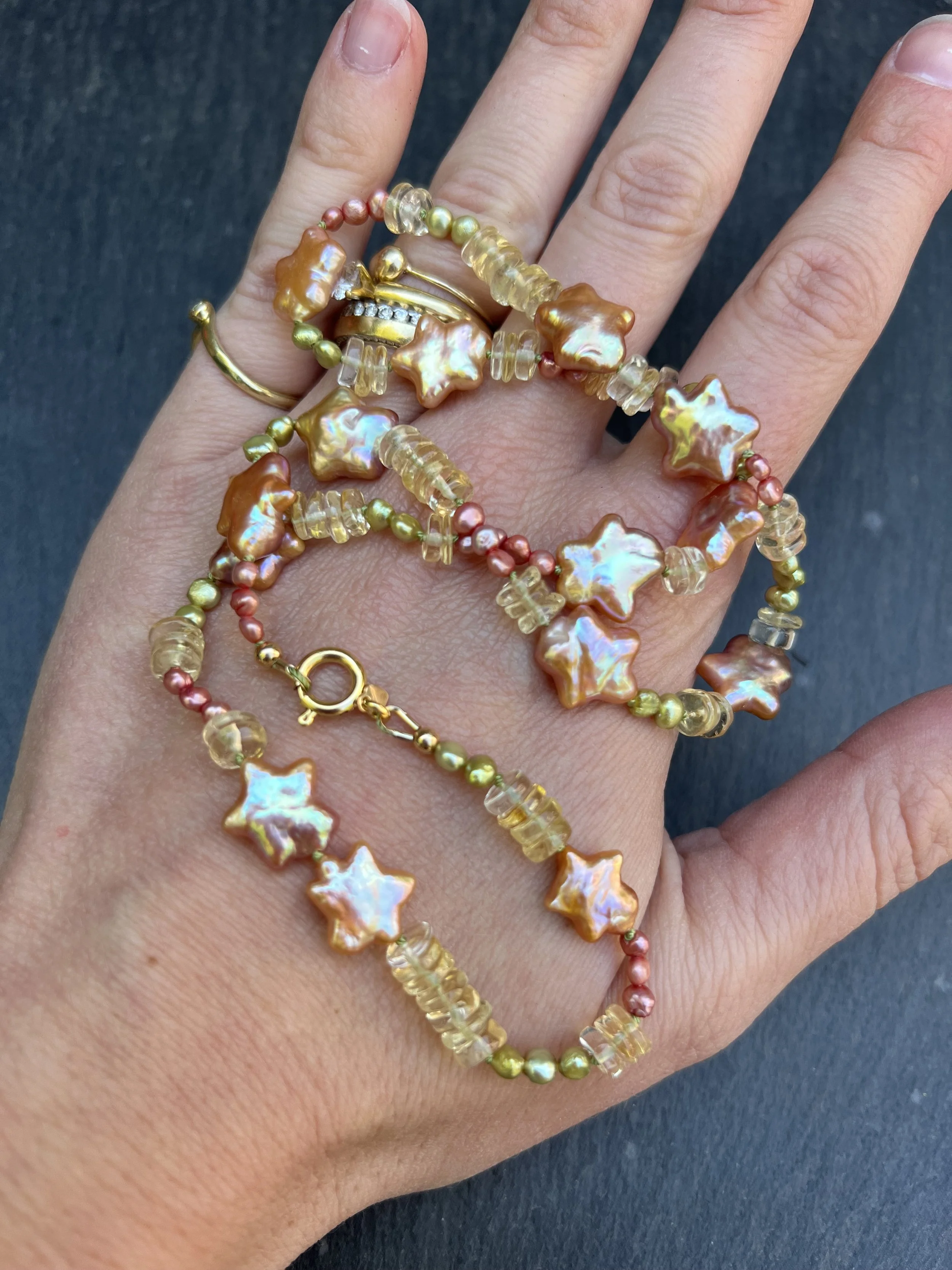 Sterretjes ketting 4.jpeg