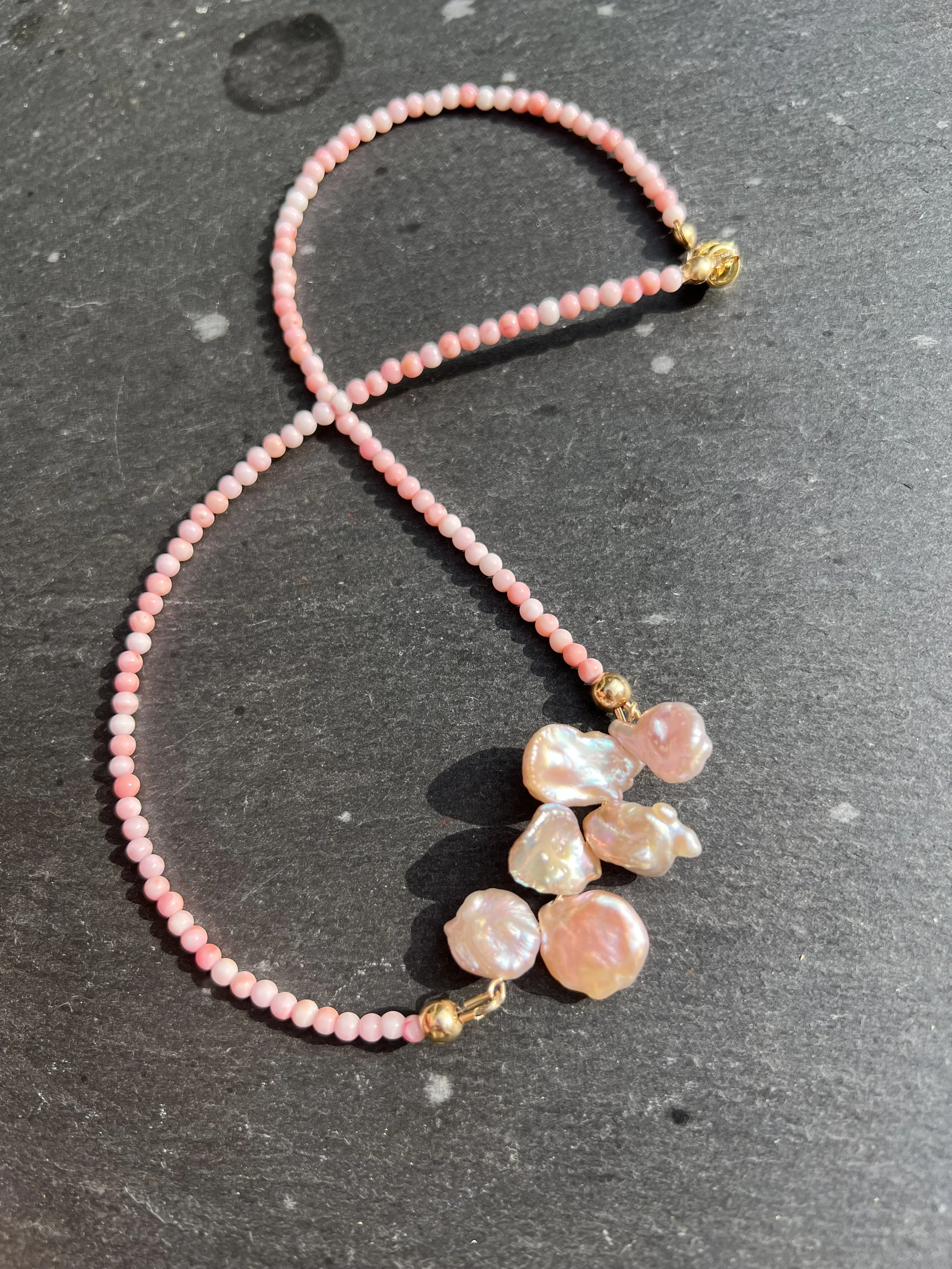 Ketting petal parels 2.jpeg