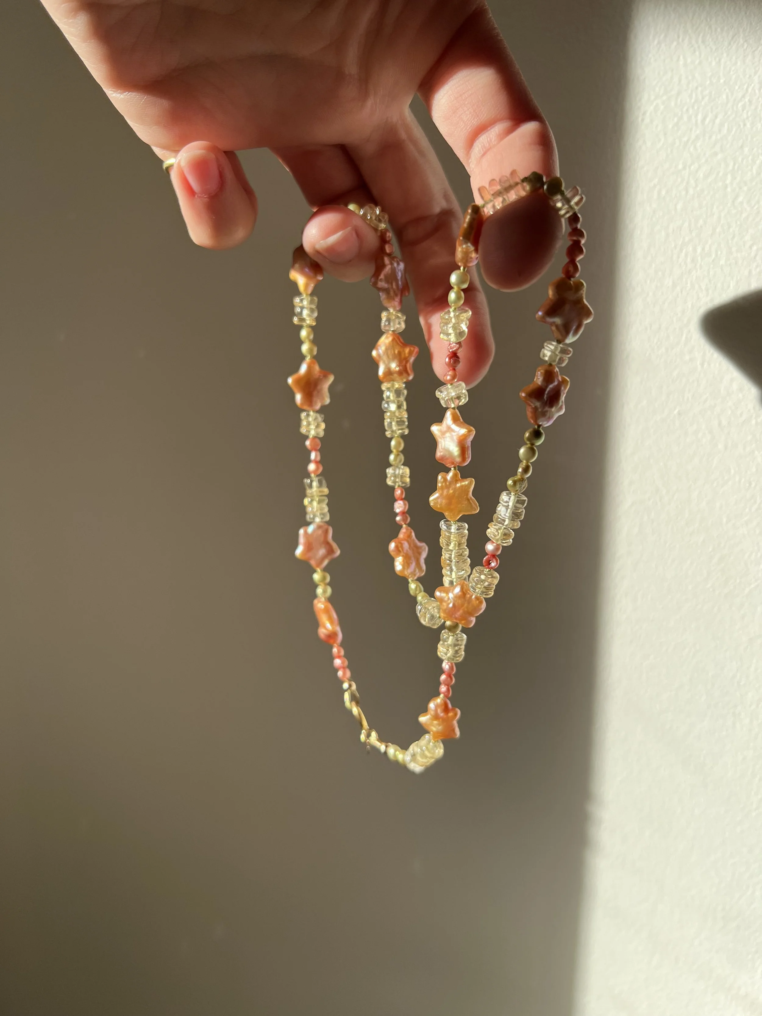 Sterretjes ketting 1.jpeg