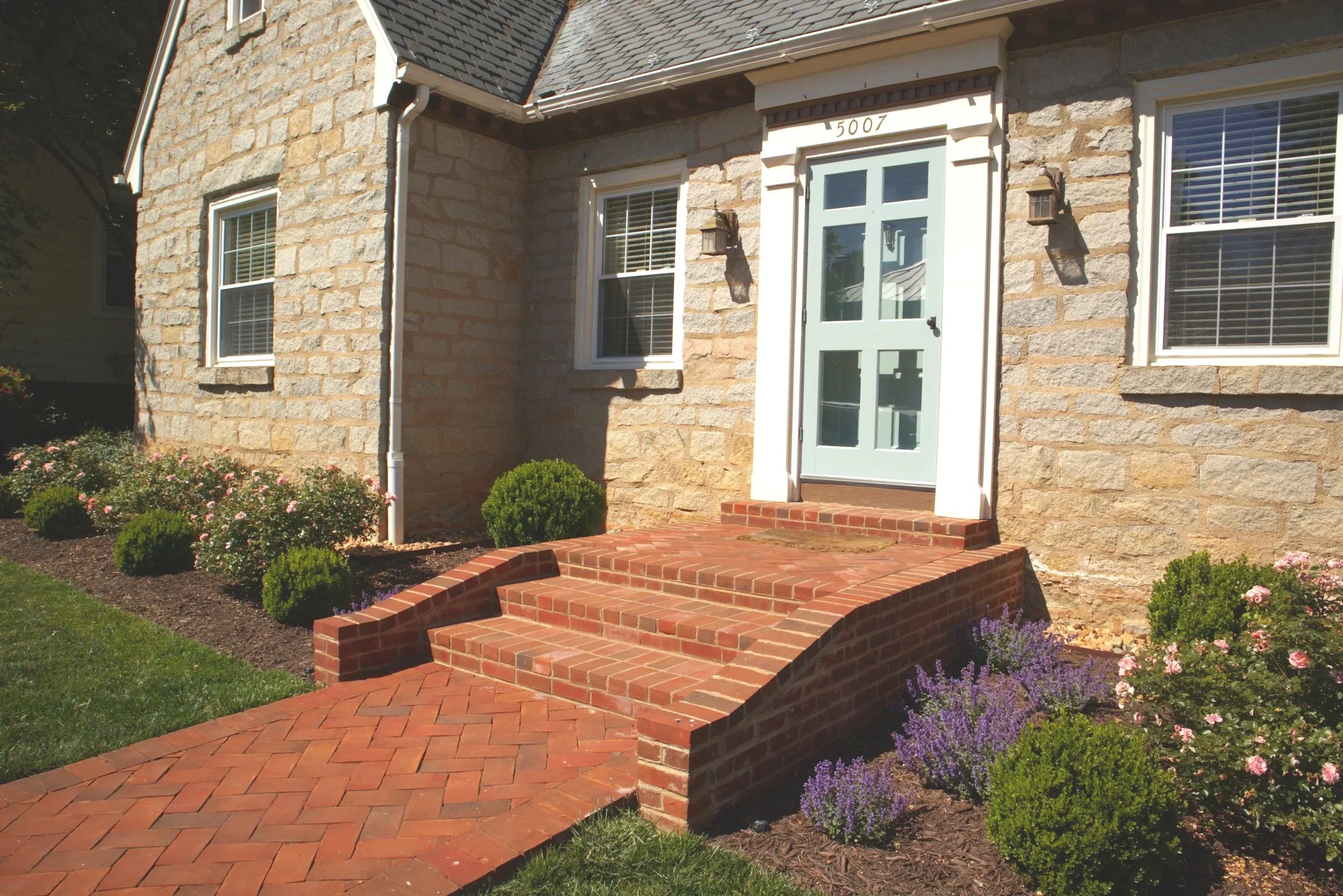 Front+stoop.jpg