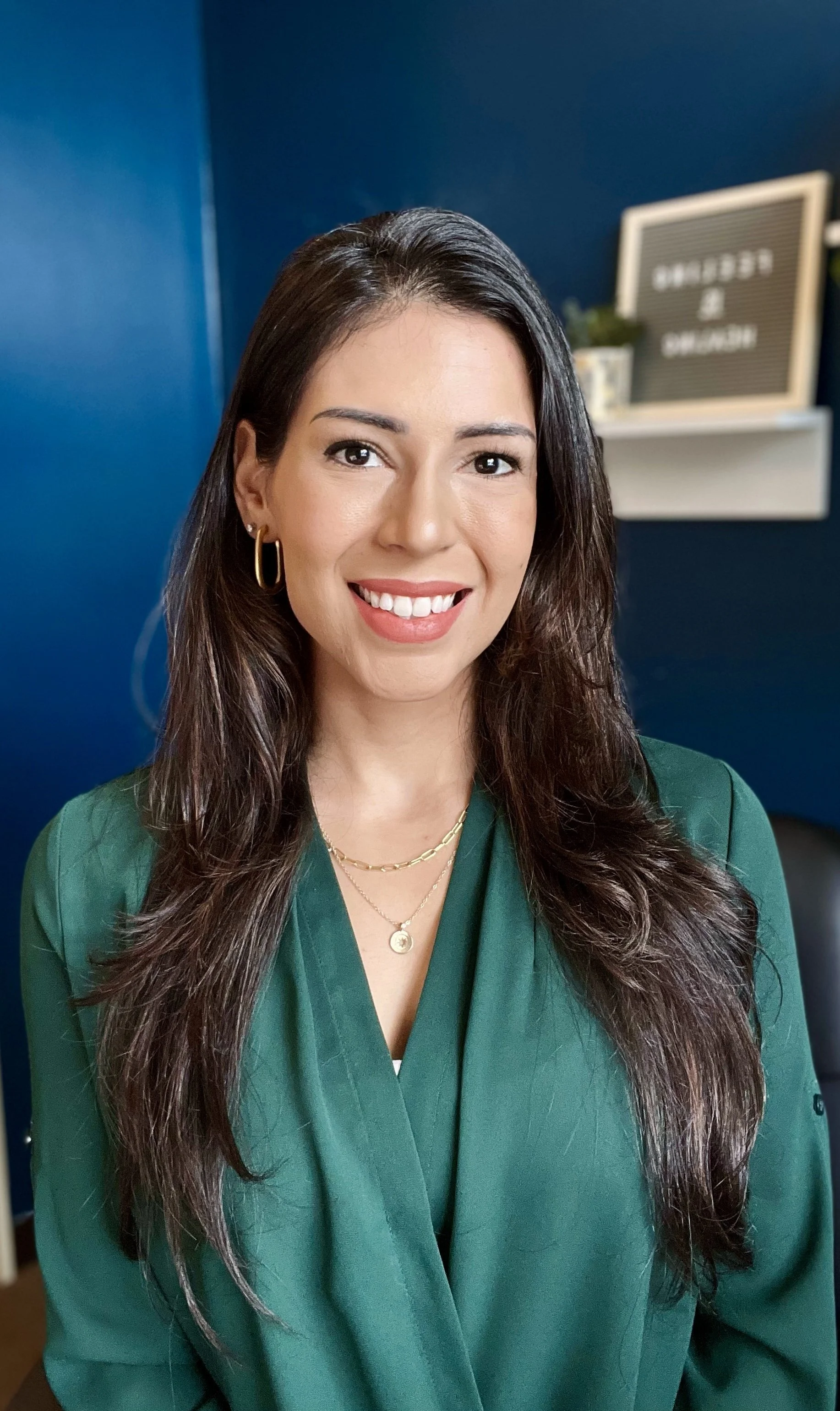 Estefanía Ospina-Alikhan, LMFT