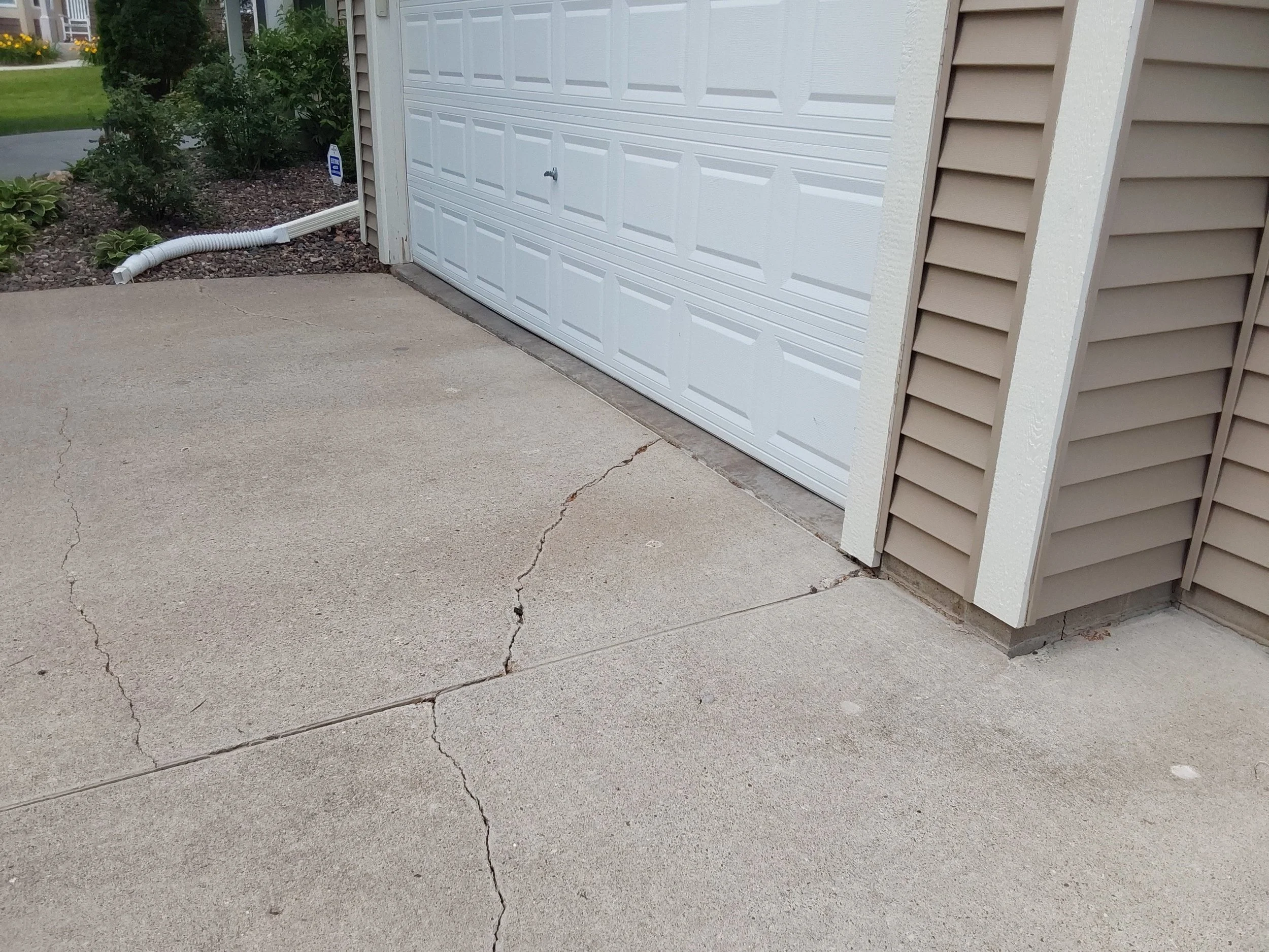 Why Concrete Driveways Crack in Minnesota | Real Causes Explained