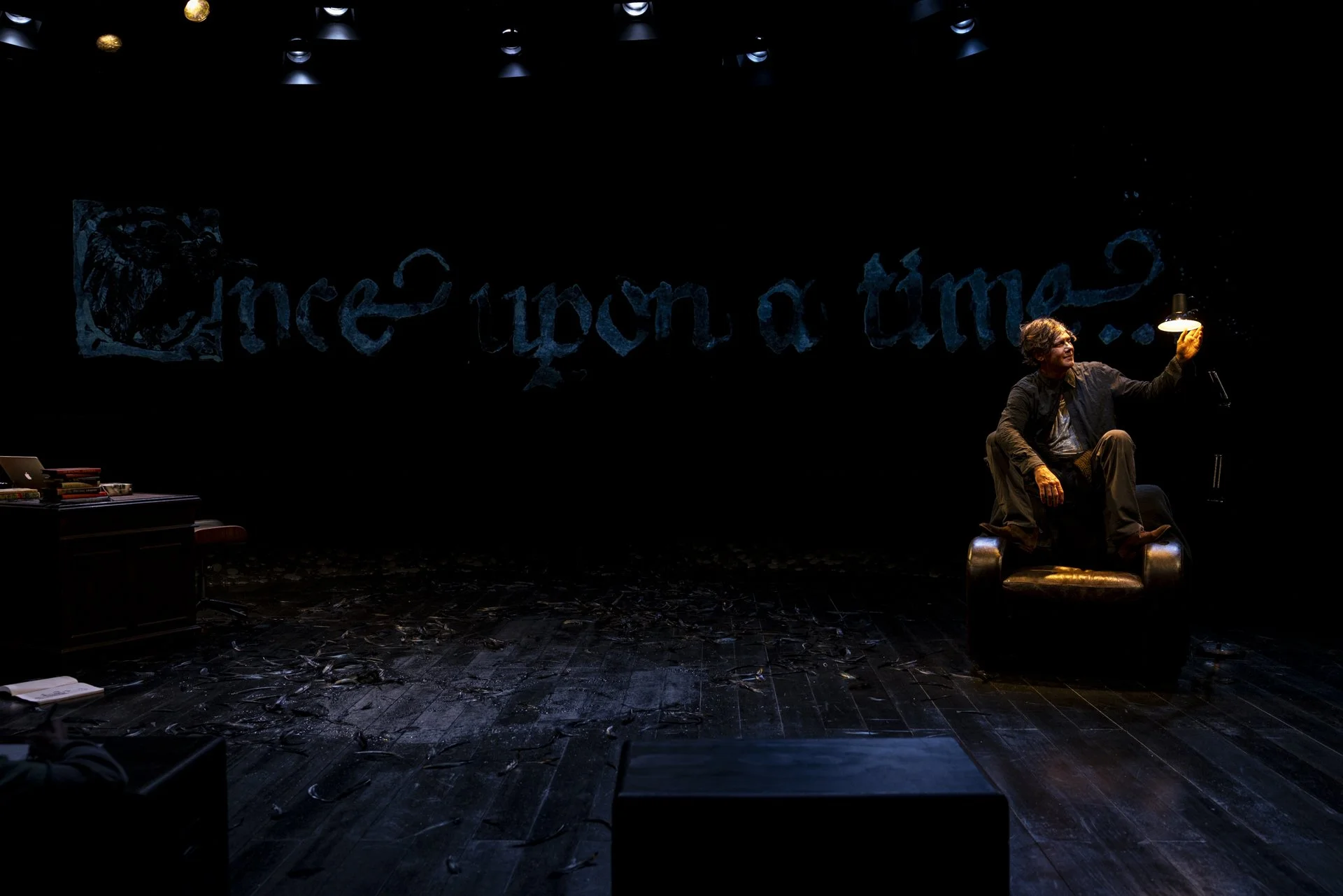 BELVOIR_GriefIsTheThingWithFeathers_Production_PhotoBrettBoardman_003612_Toby Schmitz.jpg