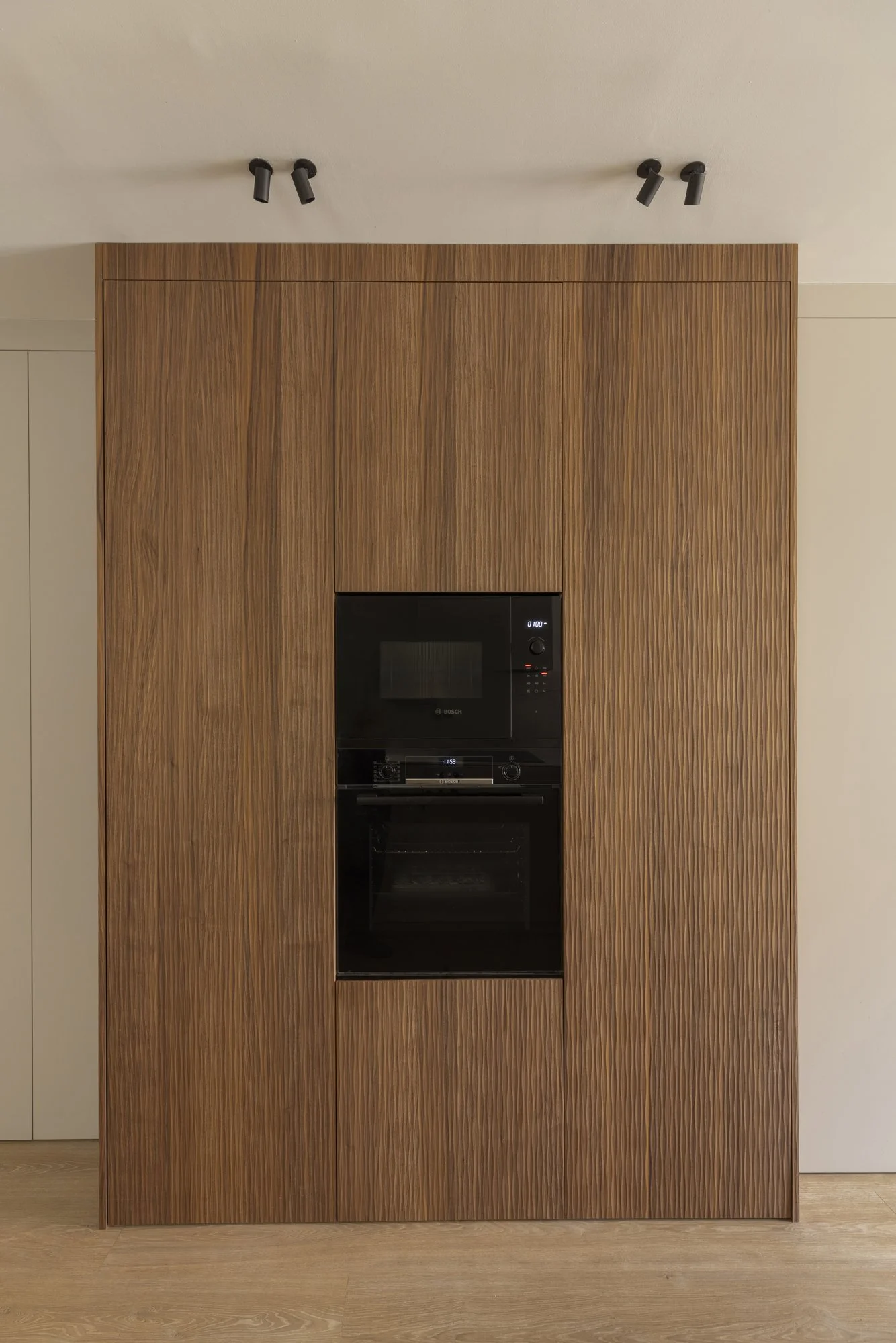 alba-roca-studio-castillejos-barcelona-finsa-walnut-joinery-maria-pujol.jpg.jpg