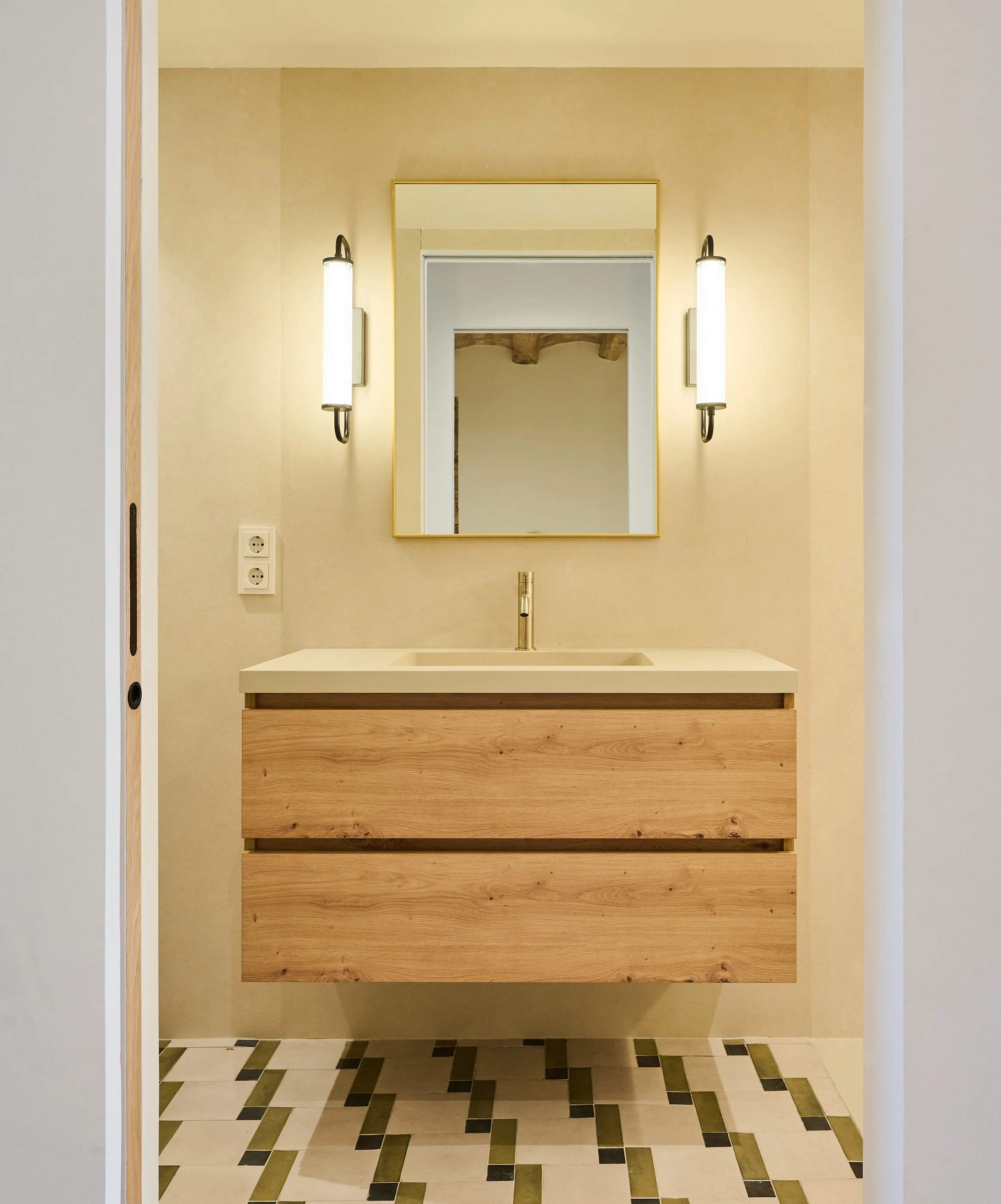 Open-Plan Living Space in Barcelona  Residential Renovation Lilac Project (6).jpg