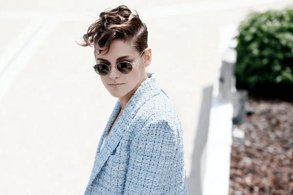 How to Recreate Kristen Stewart’s Vintage Gender-Fluid Style
