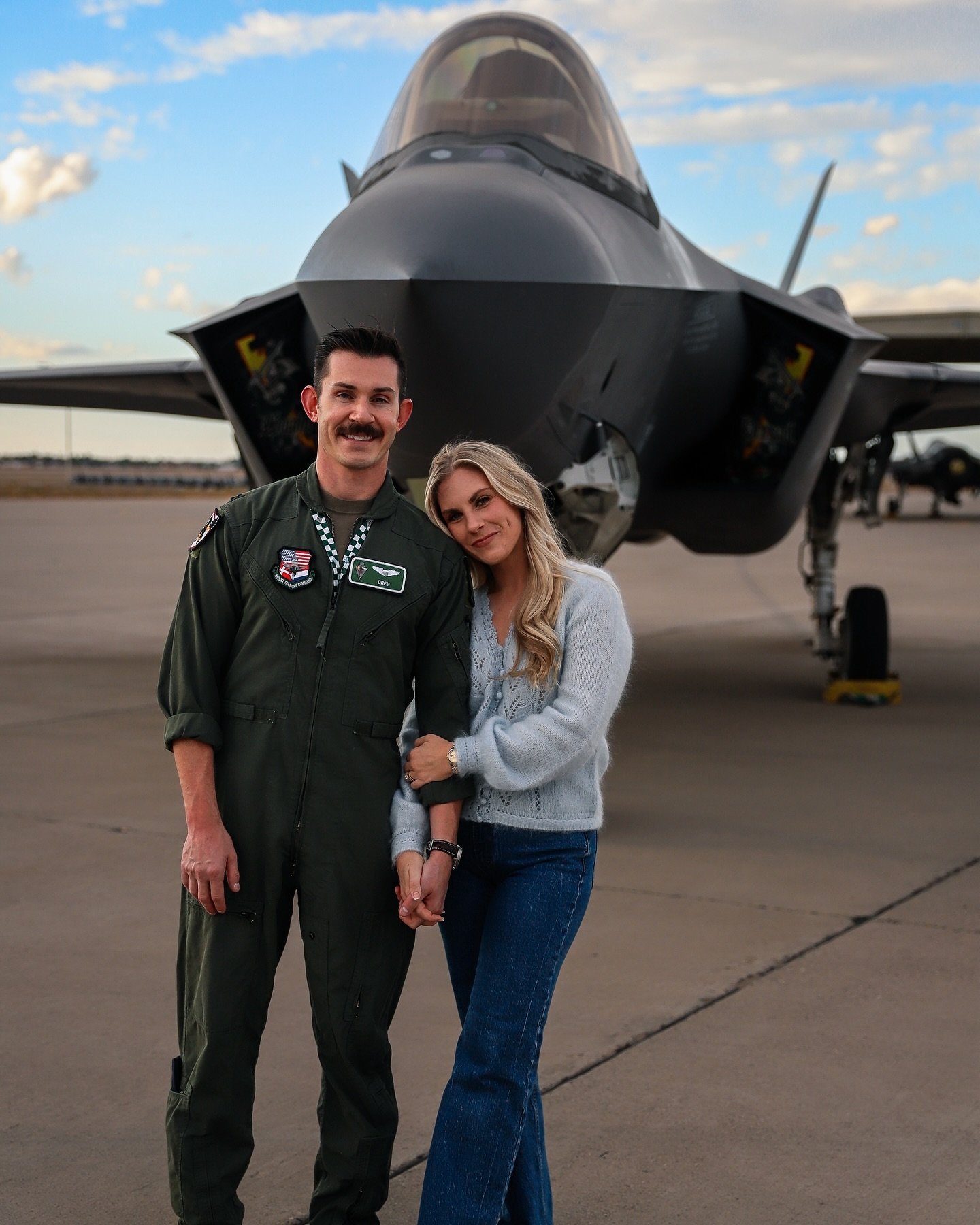 My love, his love, &amp; me ✈️🇺🇸 

#militarylifestyle #militarywifelife #airforcewife #armywife #navywife #marinewife #coastguardwife #slowliving #simplejoy #pinterestgirls #pinterestaesthetics #mytraveldiaries #happinessdump #pinterestoutfitideas 