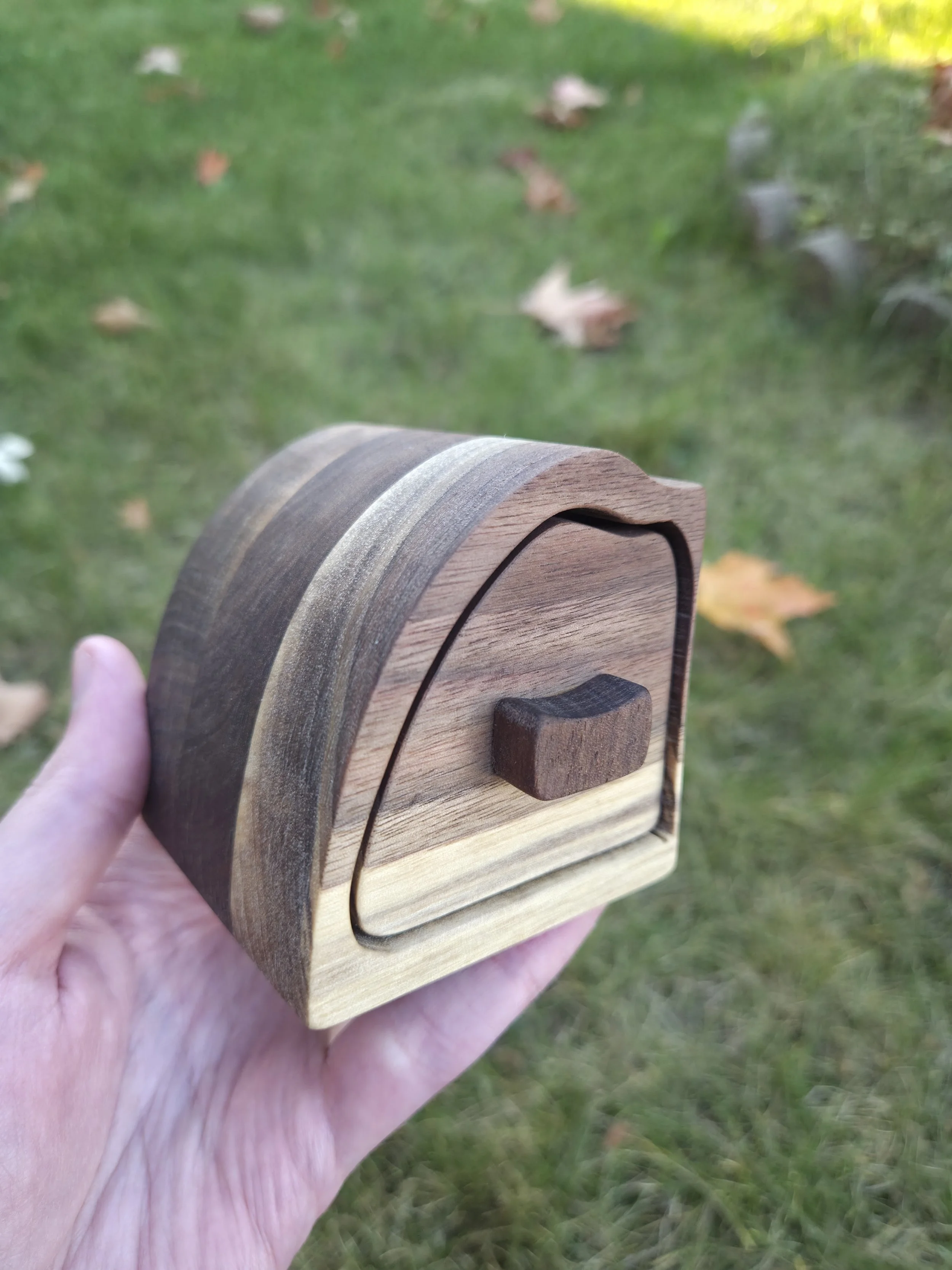 Wooden keepsake box
