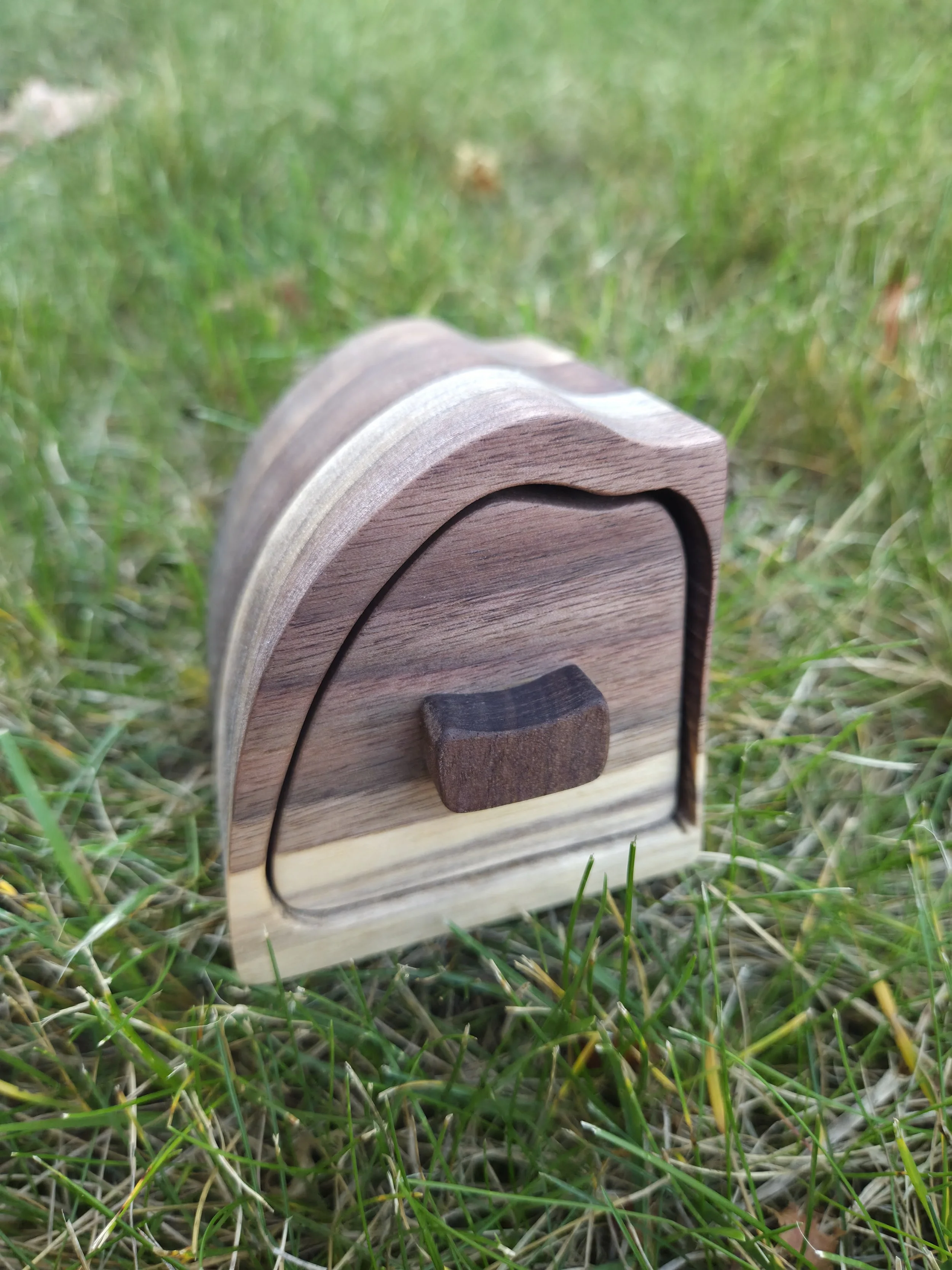 Wooden keepsake box