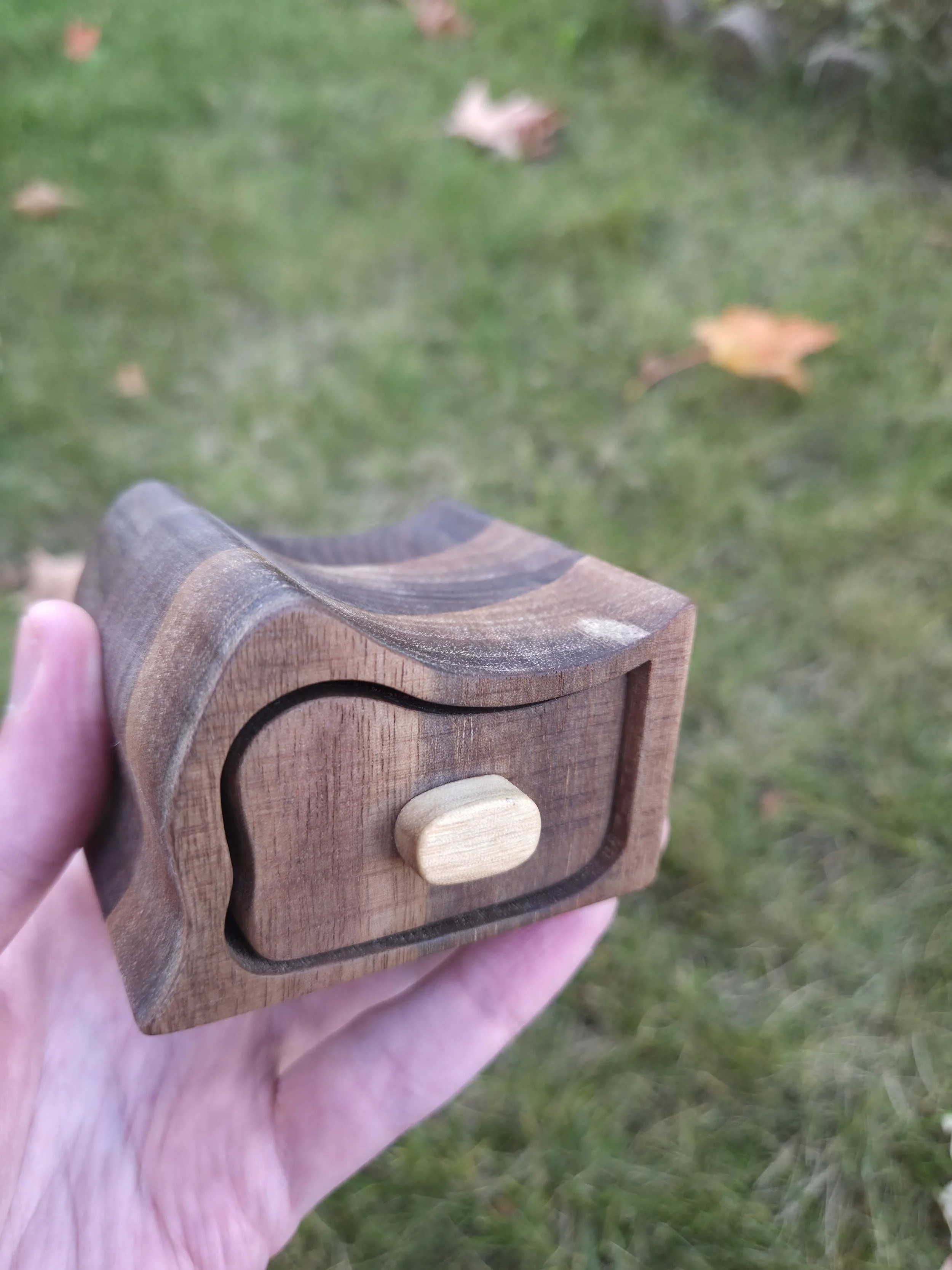 Wooden keepsake box
