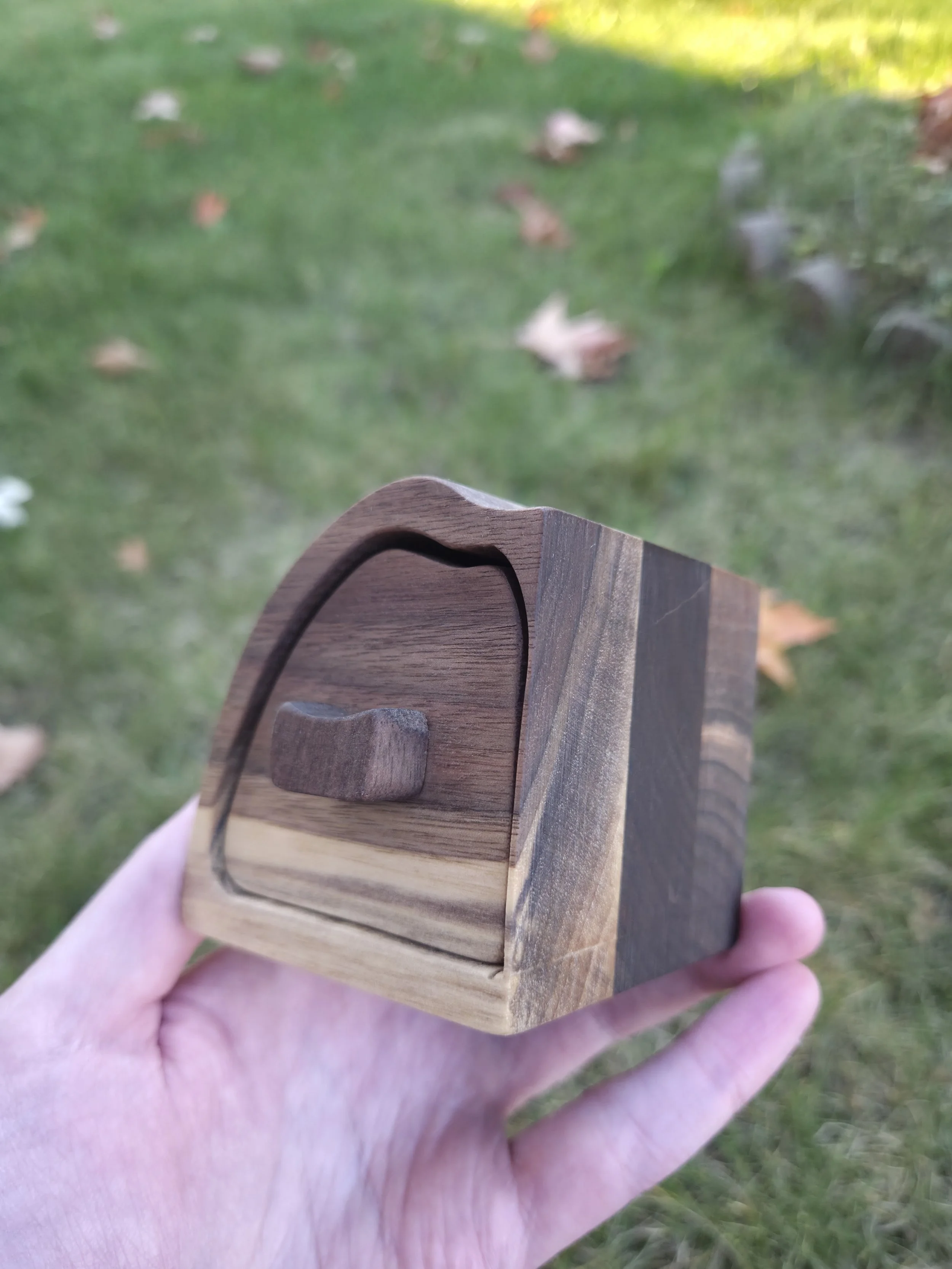 Wooden keepsake box