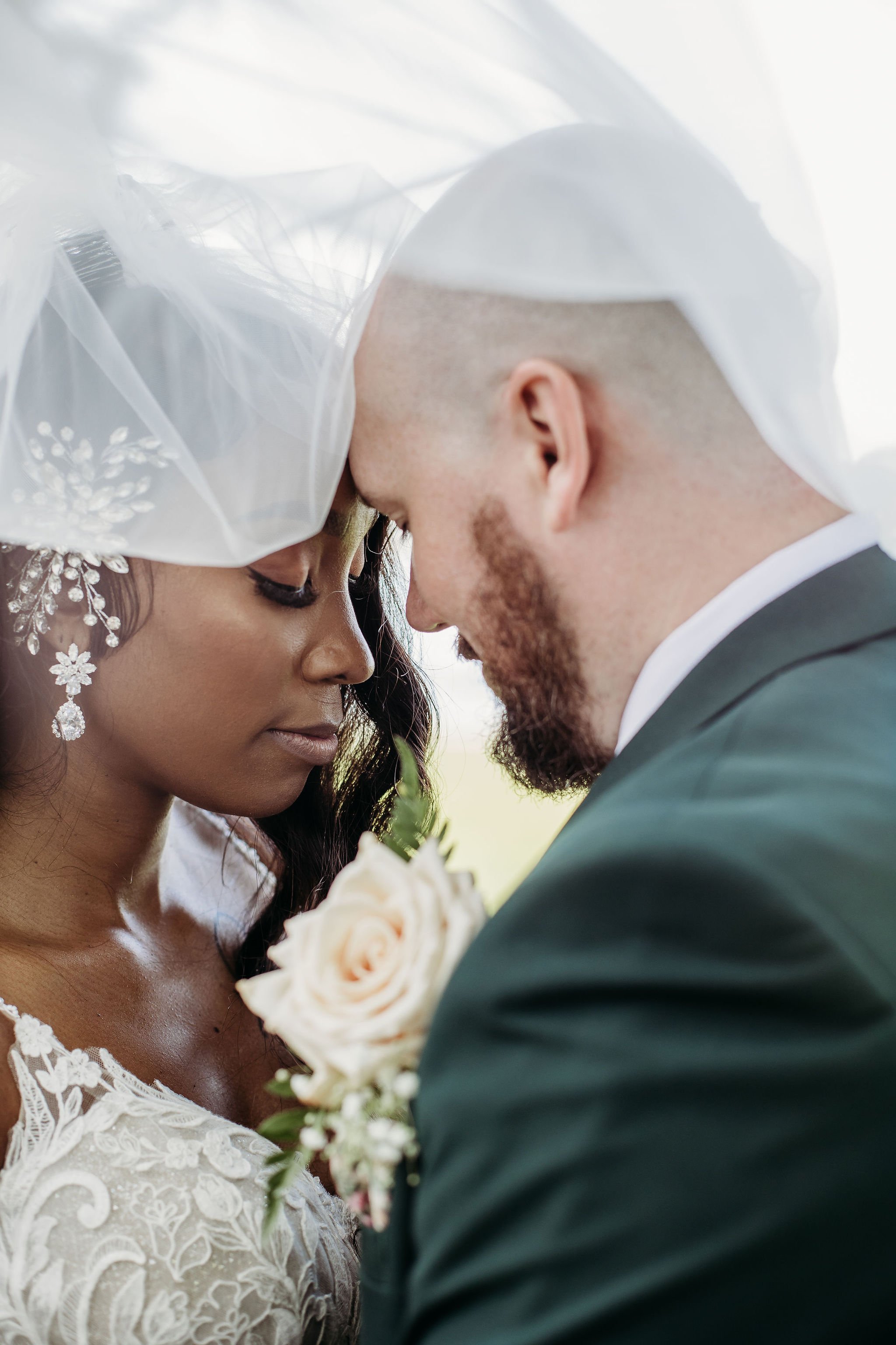 Charla Dee Photos Grand Rapids Chicago Detroit Destination Luxury Wedding Photographer- Port 393 Holland Michigan.jpg