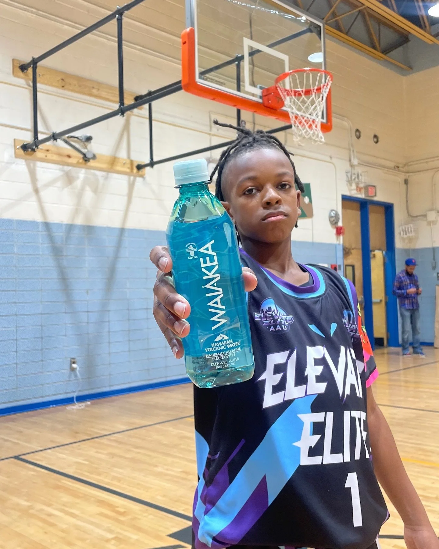 Aloha Elevate family,

We are excited to announce our newest partnership with @waiakea water! A premium spring water from Hawaii 💧

The water has a naturally high PH, and natural minerals that help give the water an amazing taste. We are excited to 