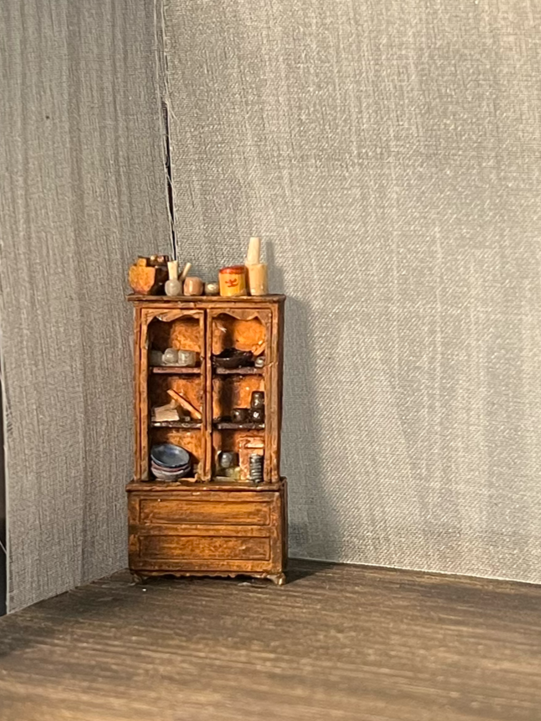 1:48 SCALE